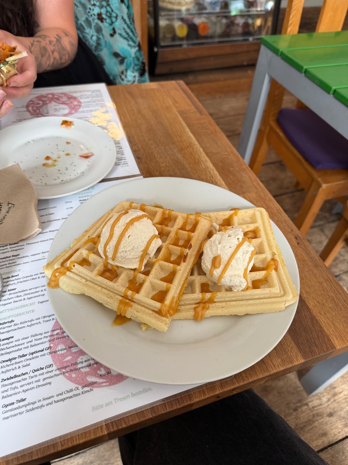 Radikalecker ~ Vegan Café Kollektiv: food & drinks