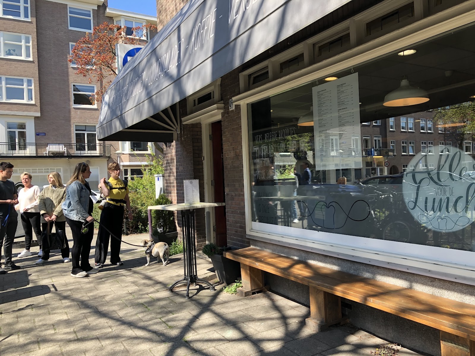 Everything for the Lunch: the place