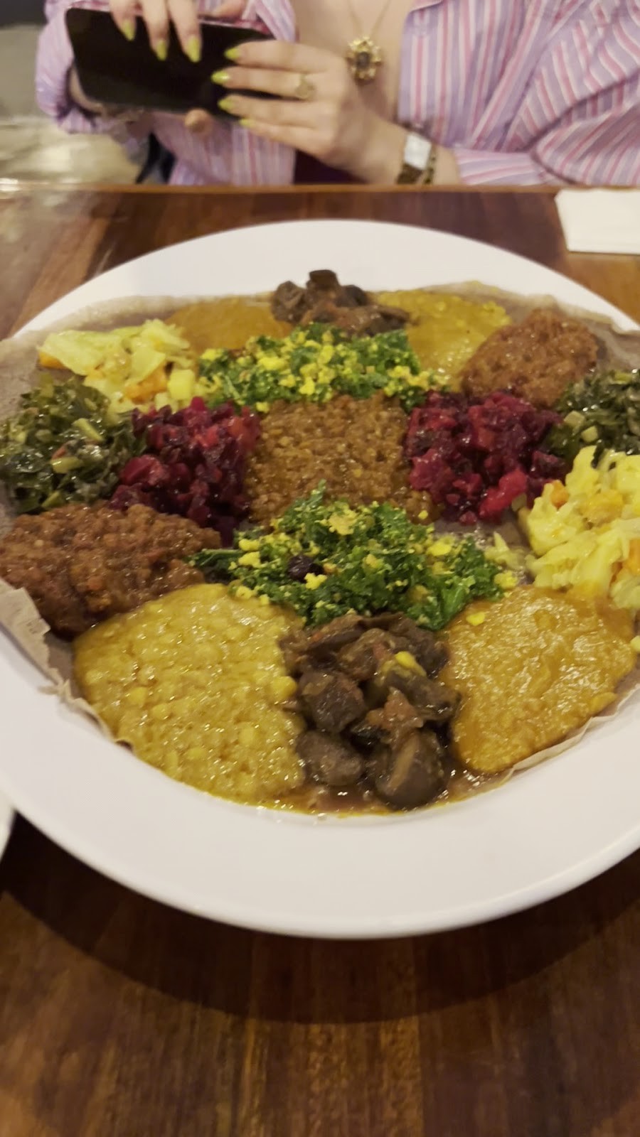 Bunna Cafe: food & drinks