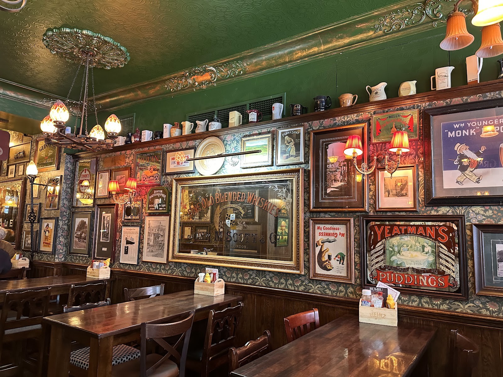 Royal Mile Tavern: the place