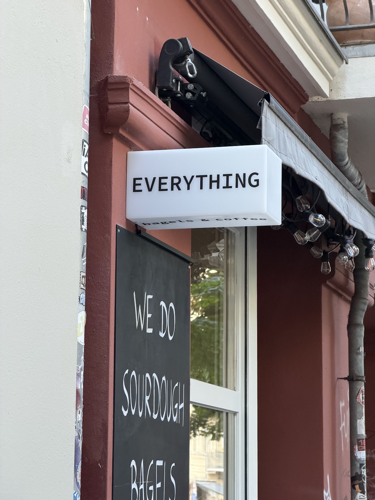 EVERYTHING Bagels & Coffee: the place