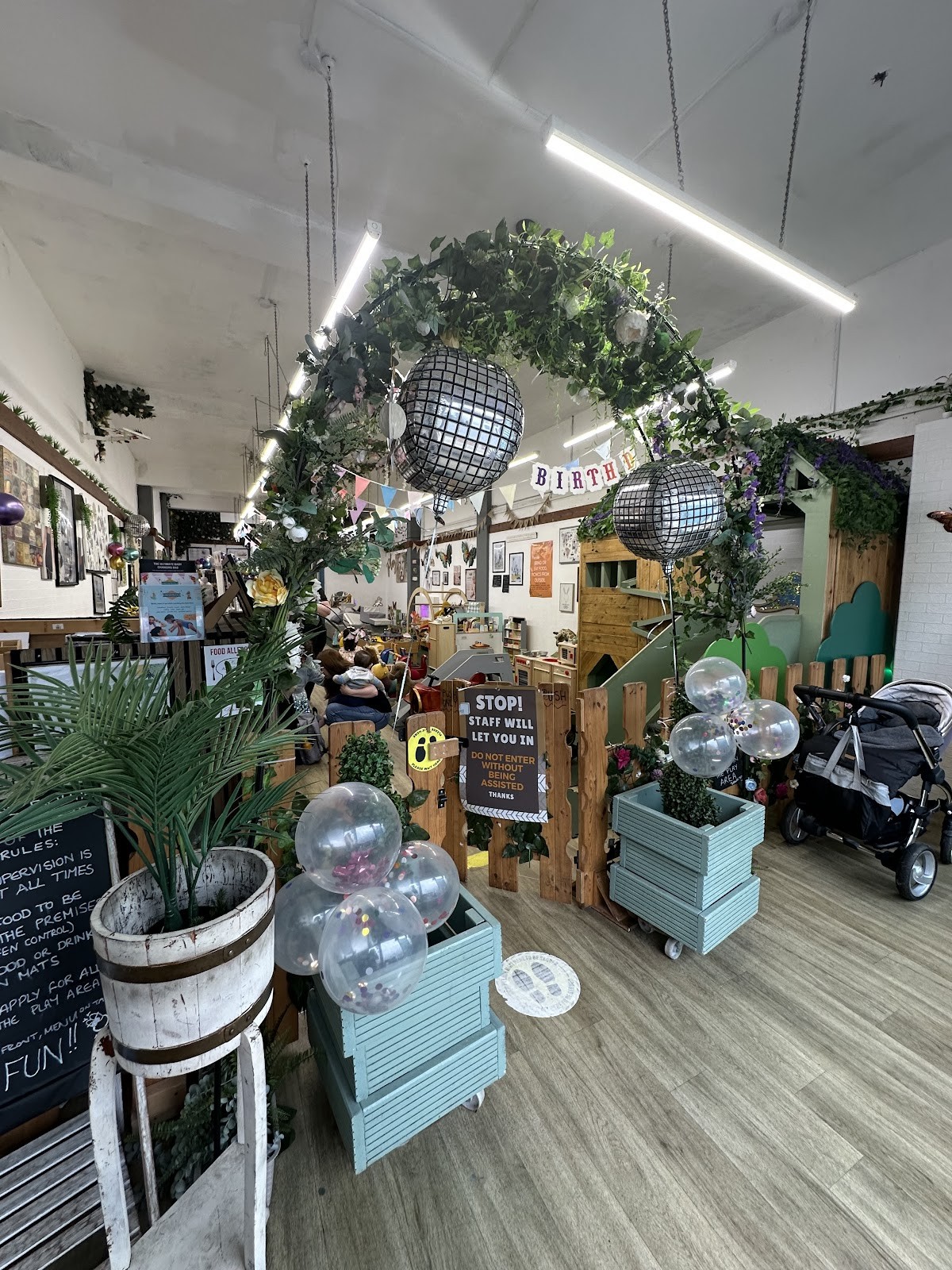 Ollie Polly Play Cafe: the place