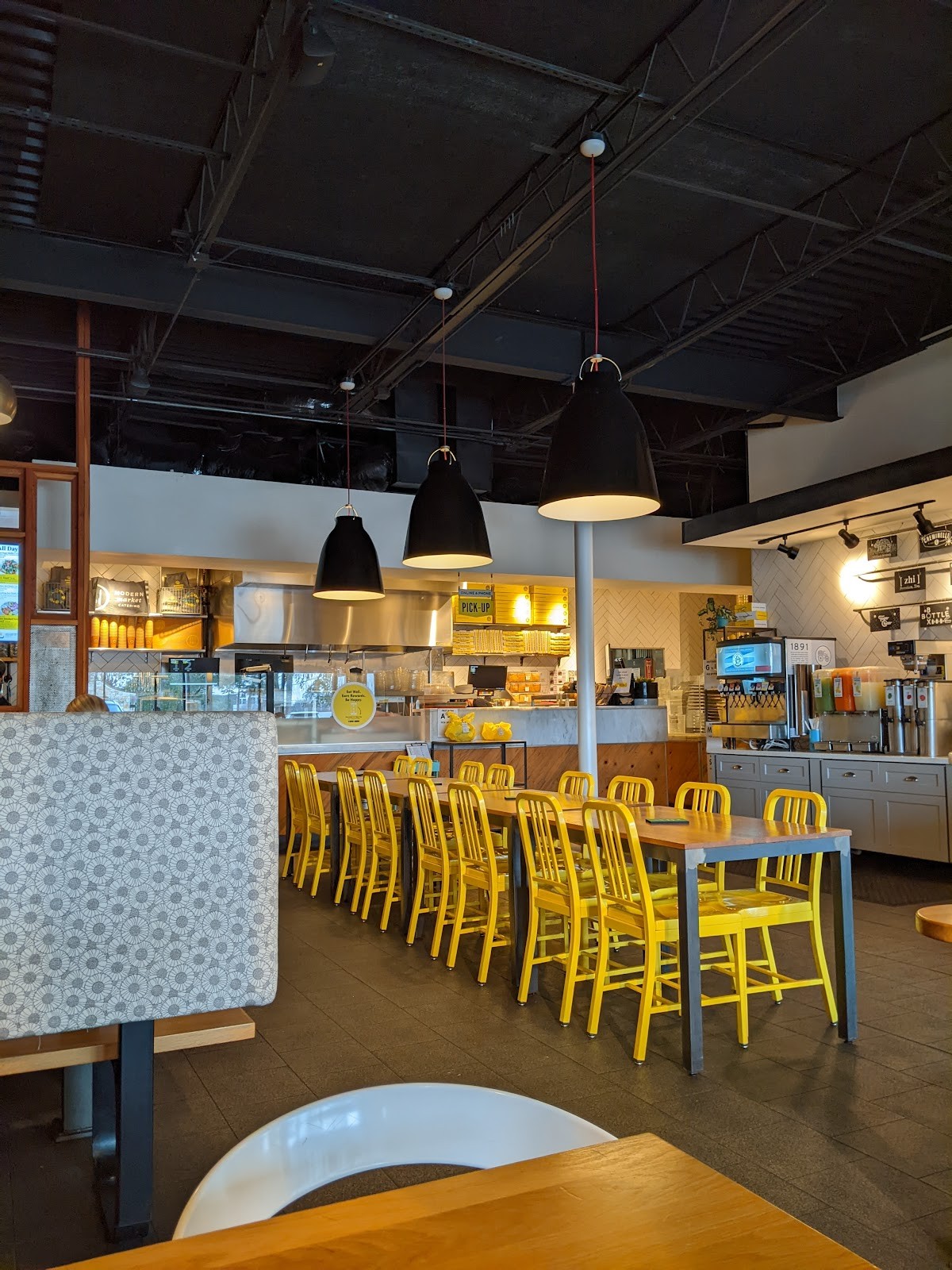Modern Market - Bee Caves Rd: the place