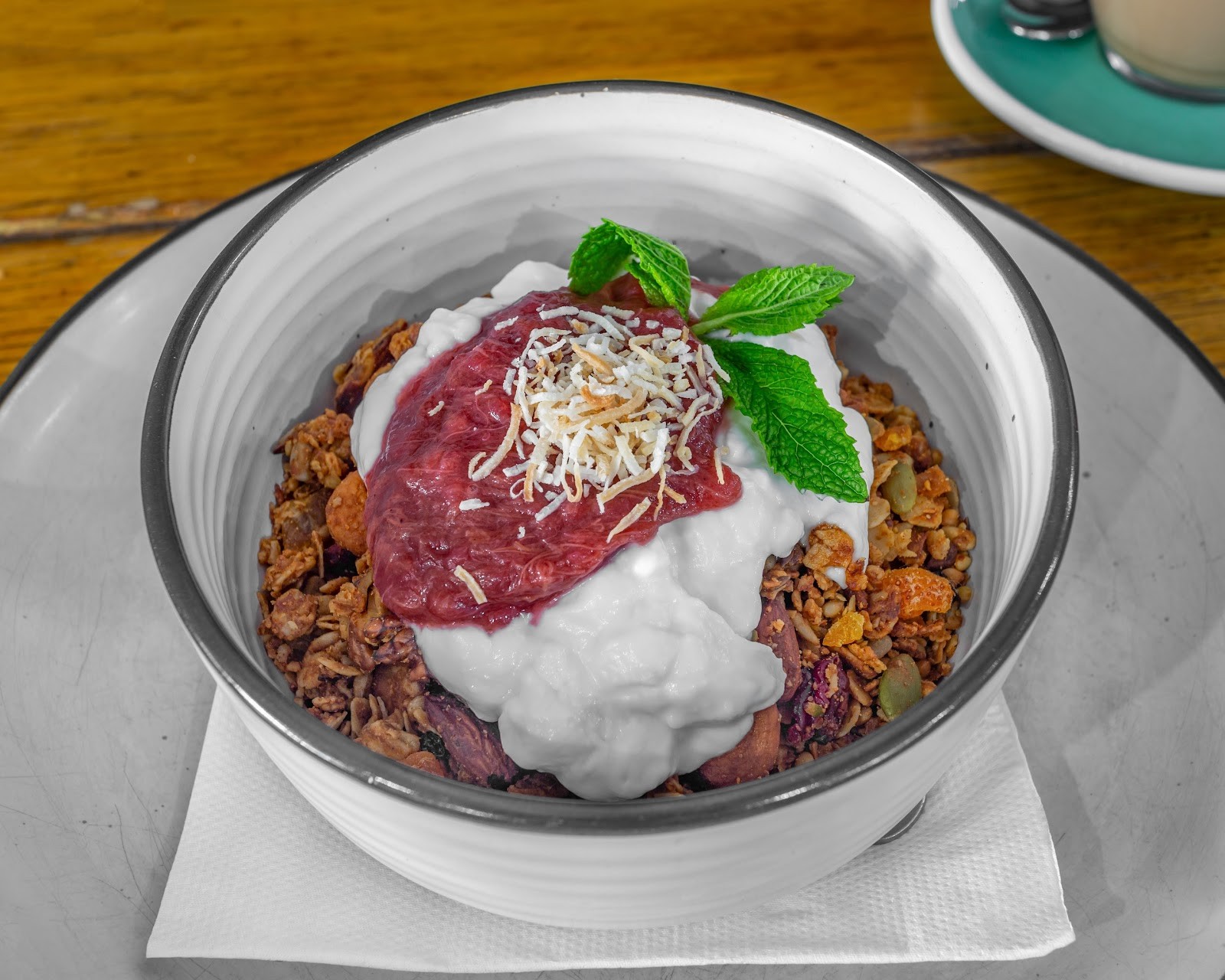 Wombat Cafe & Store: food & drinks