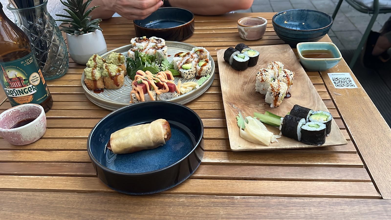 Ahimsa Restaurant: food & drinks