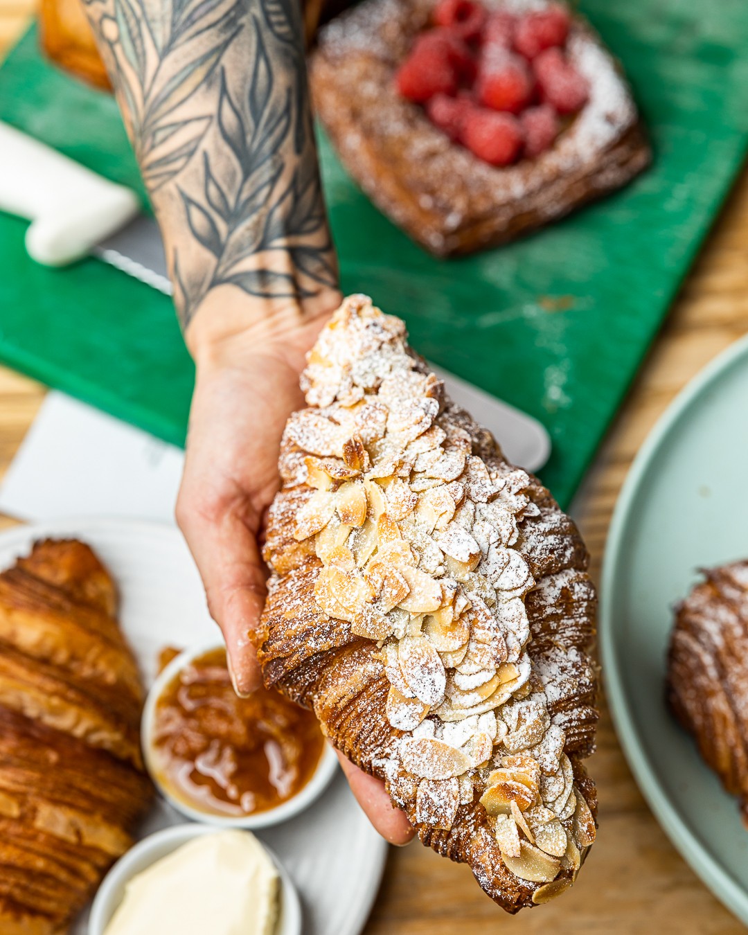 Oh My Days Vegan Patisserie: food & drinks