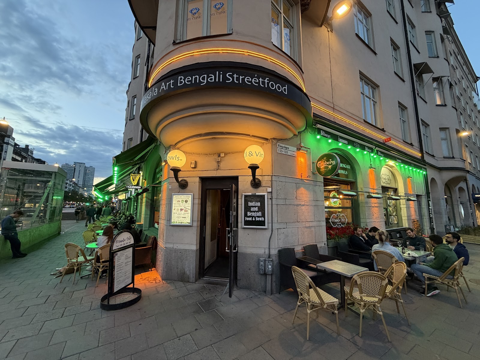 Masala Art Bengali Streetfood: the place