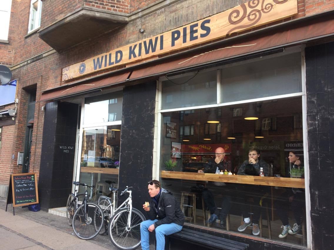 Wild Kiwi Pies: the place