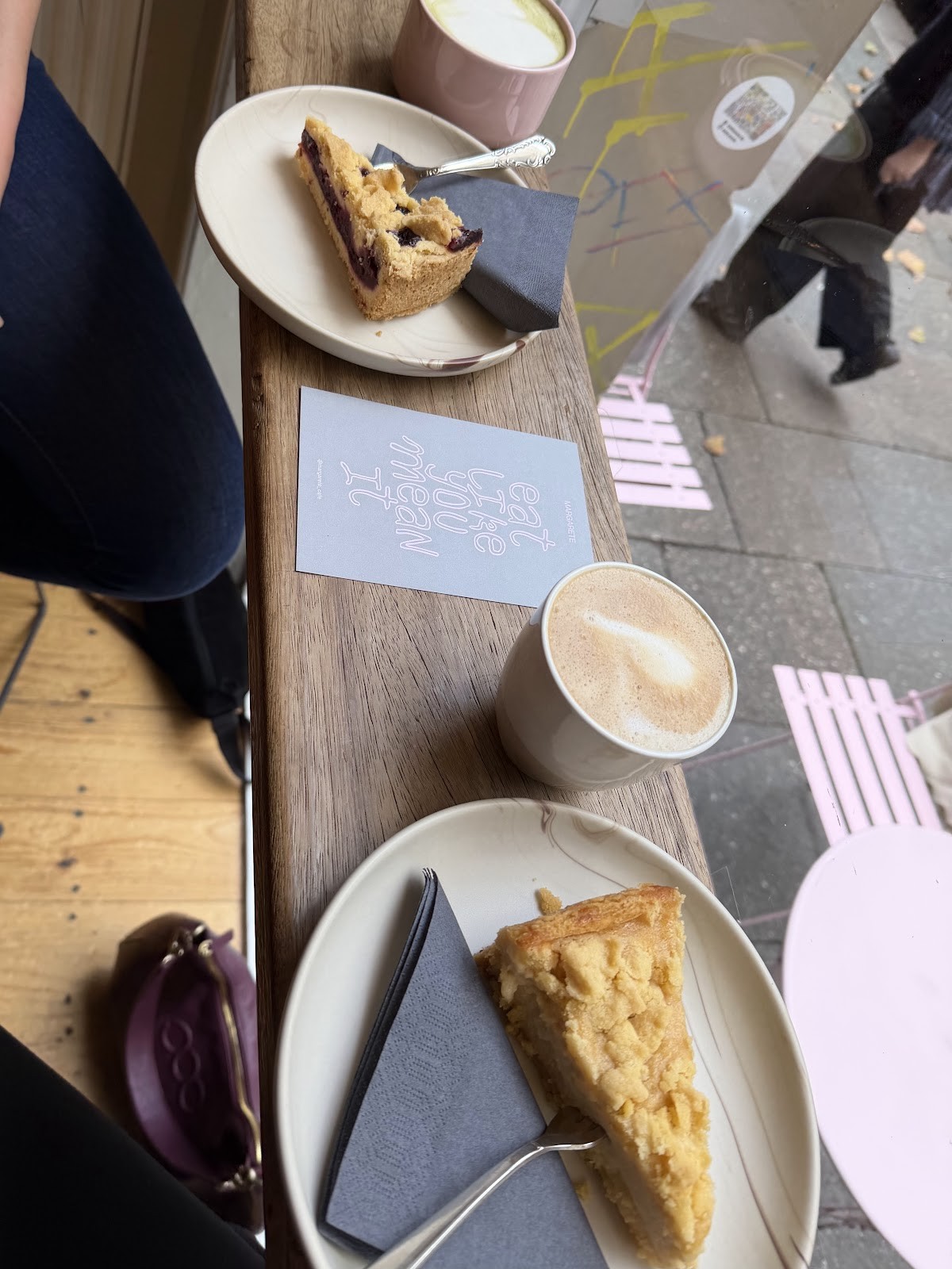 Margarete Café: food & drinks