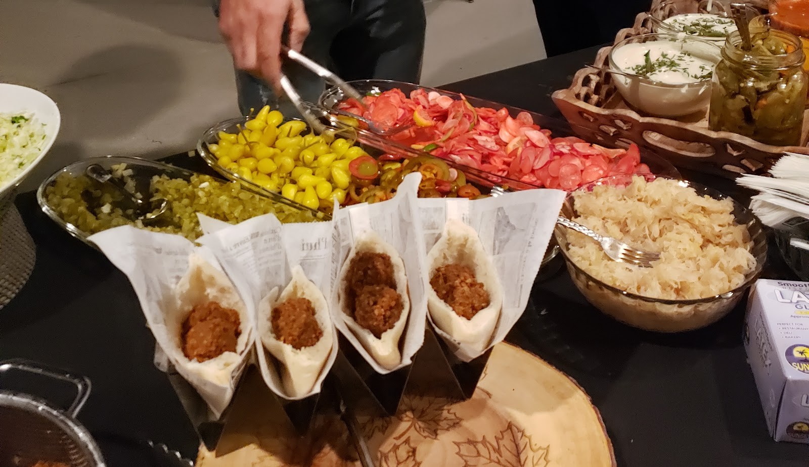 Falafeland Anat food truck: food & drinks
