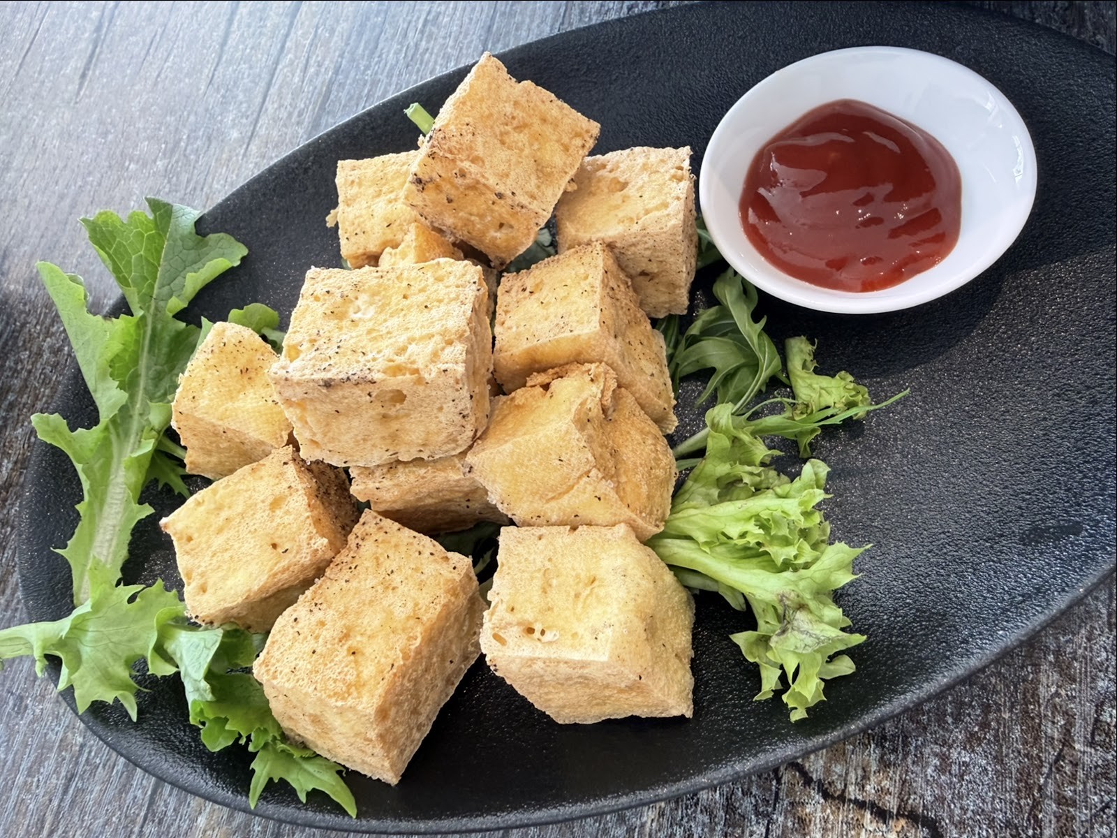 Guan Cafe: Vegetarian & Vegan: food & drinks