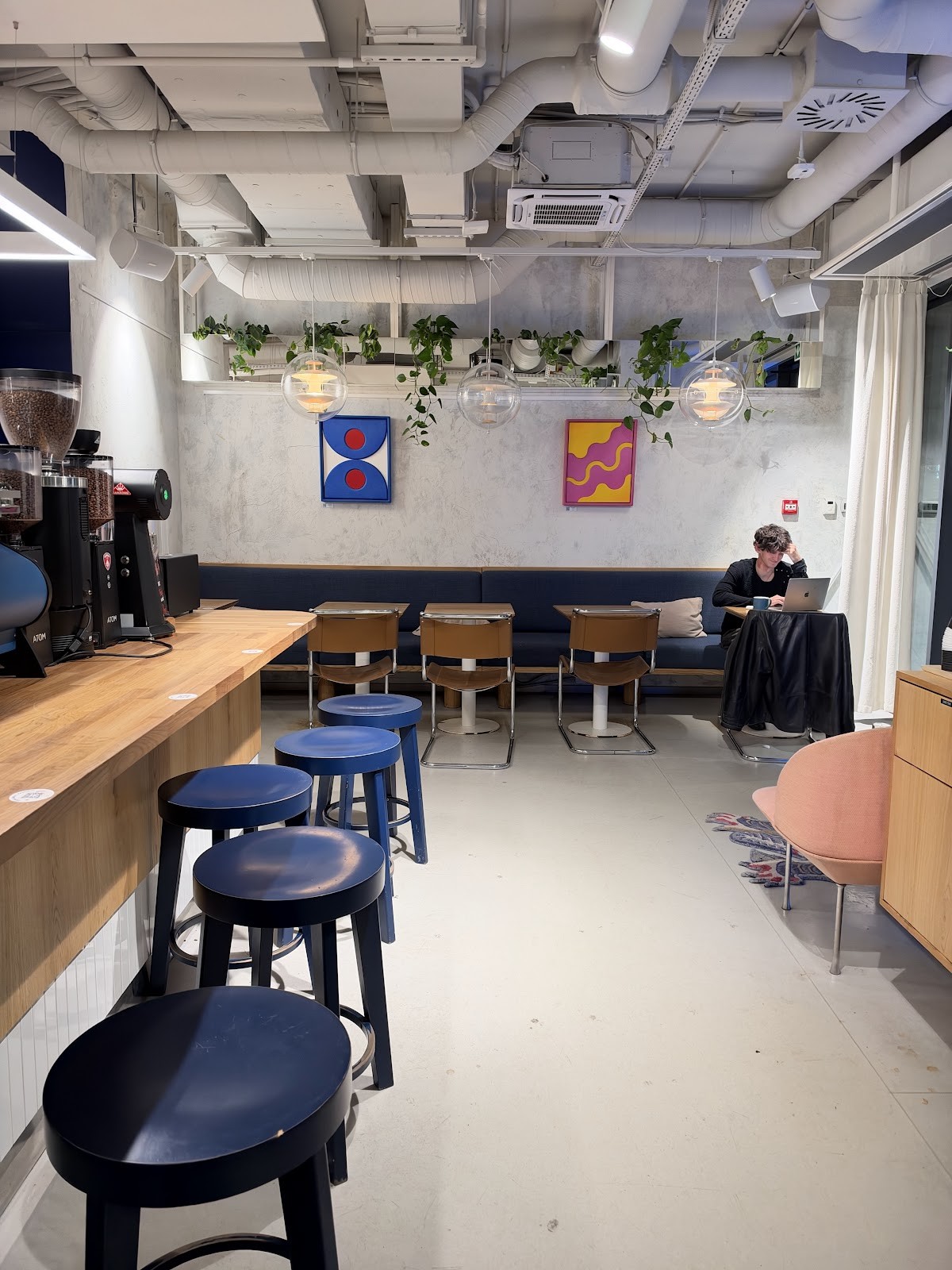 Coffeedesk Kawiarnia - Tamka: the place
