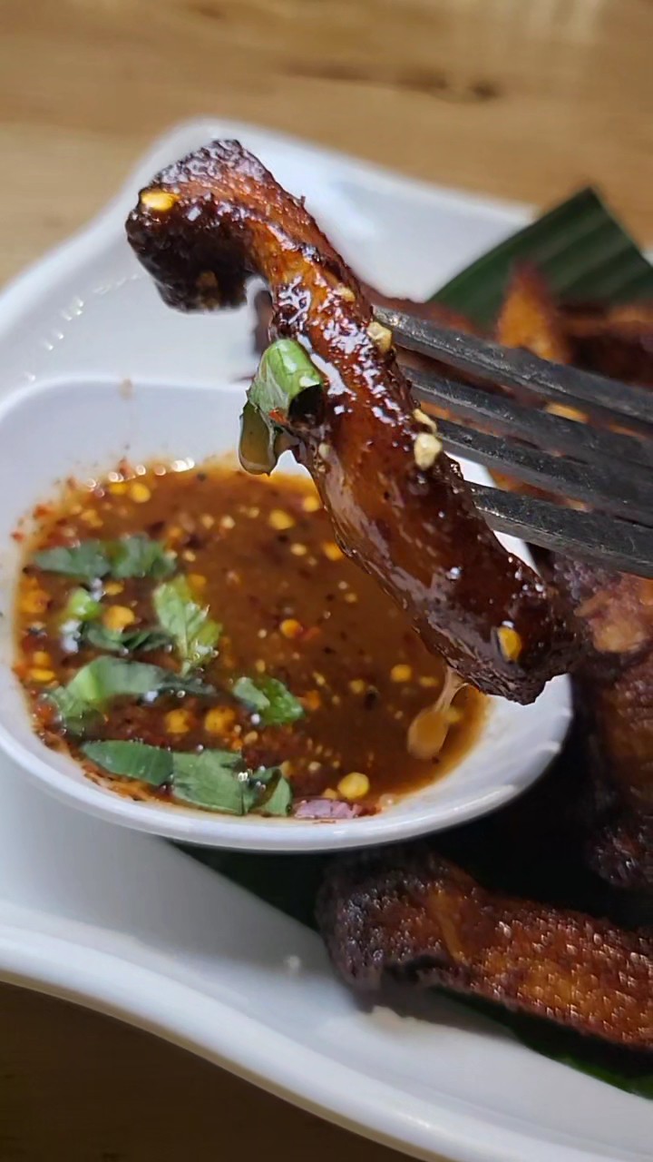 Tammang Rama2 Issan Vegan: food & drinks