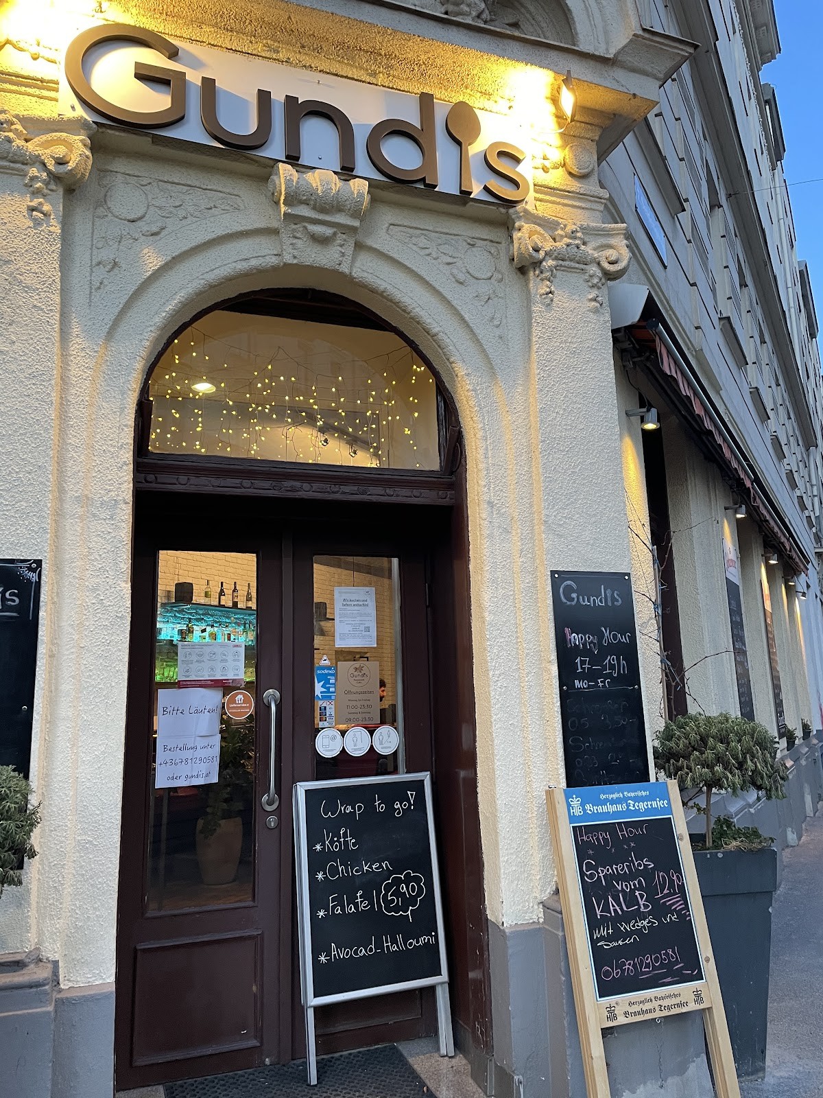 Gundis Café & Restaurant: the place