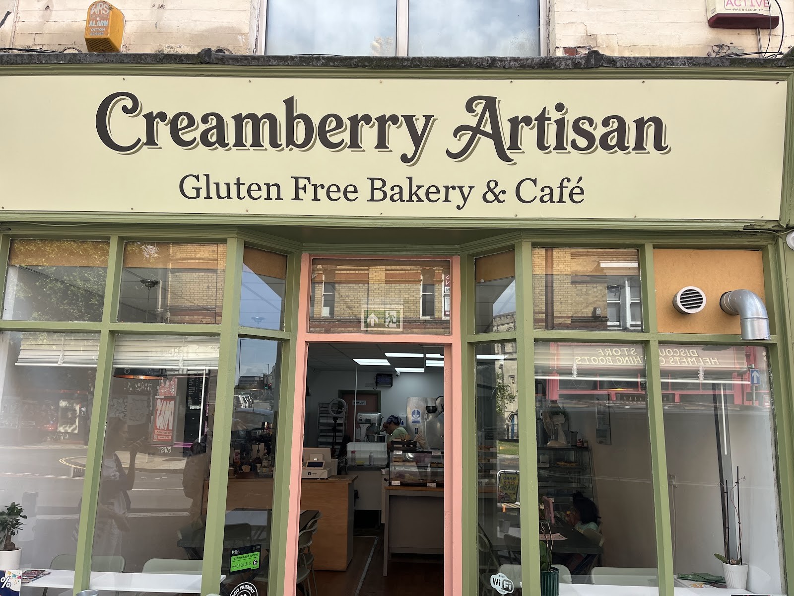 Creamberry Artisan: the place