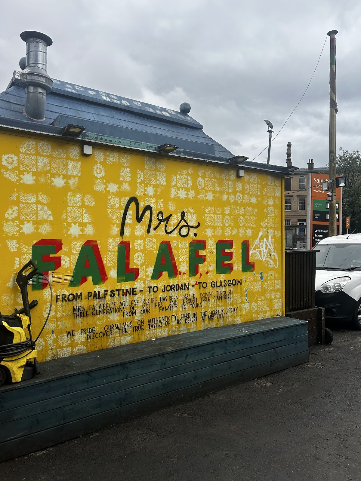 Mrs Falafel: the place