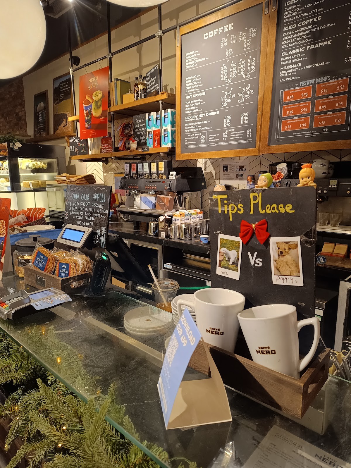 Caffè Nero: the place