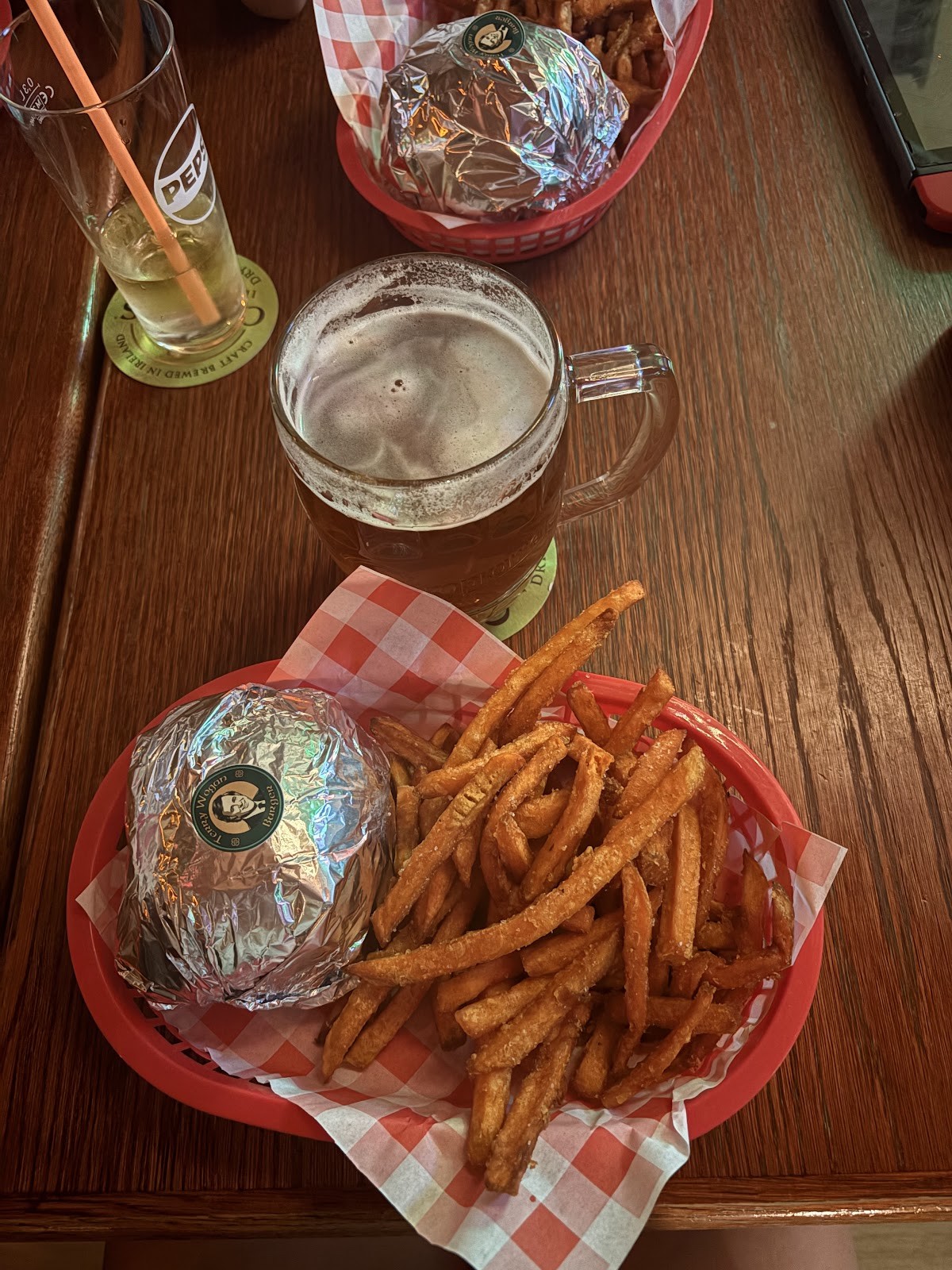 Sally O’Brien’s Irish Pub: food & drinks