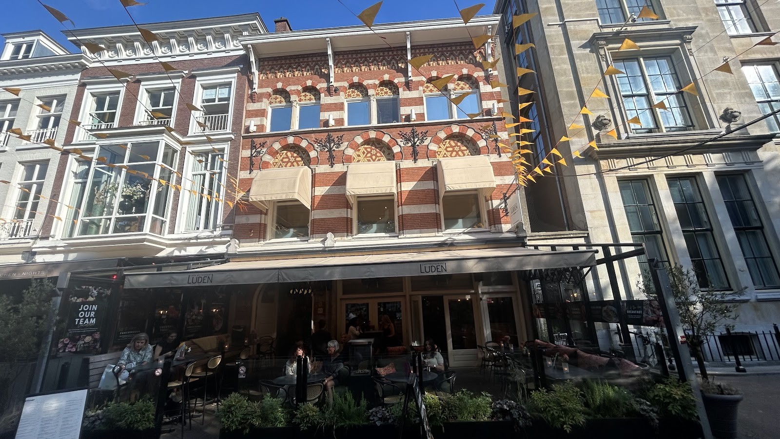 Luden Den Haag: the place