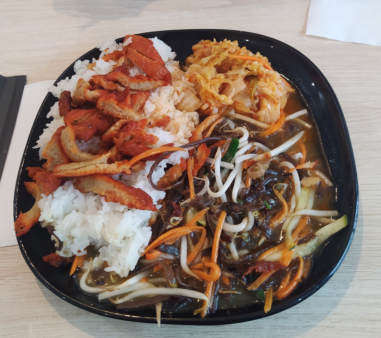 Vege Kitchen: food & drinks