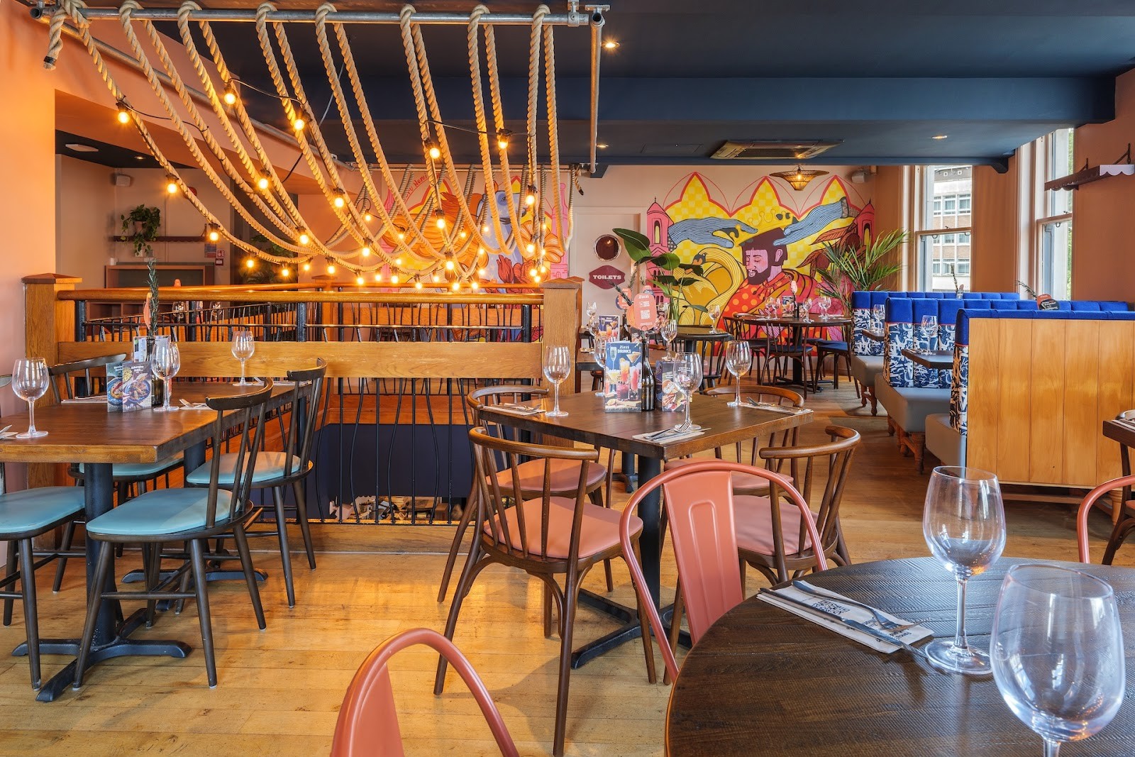 Zizzi - Kingston: the place