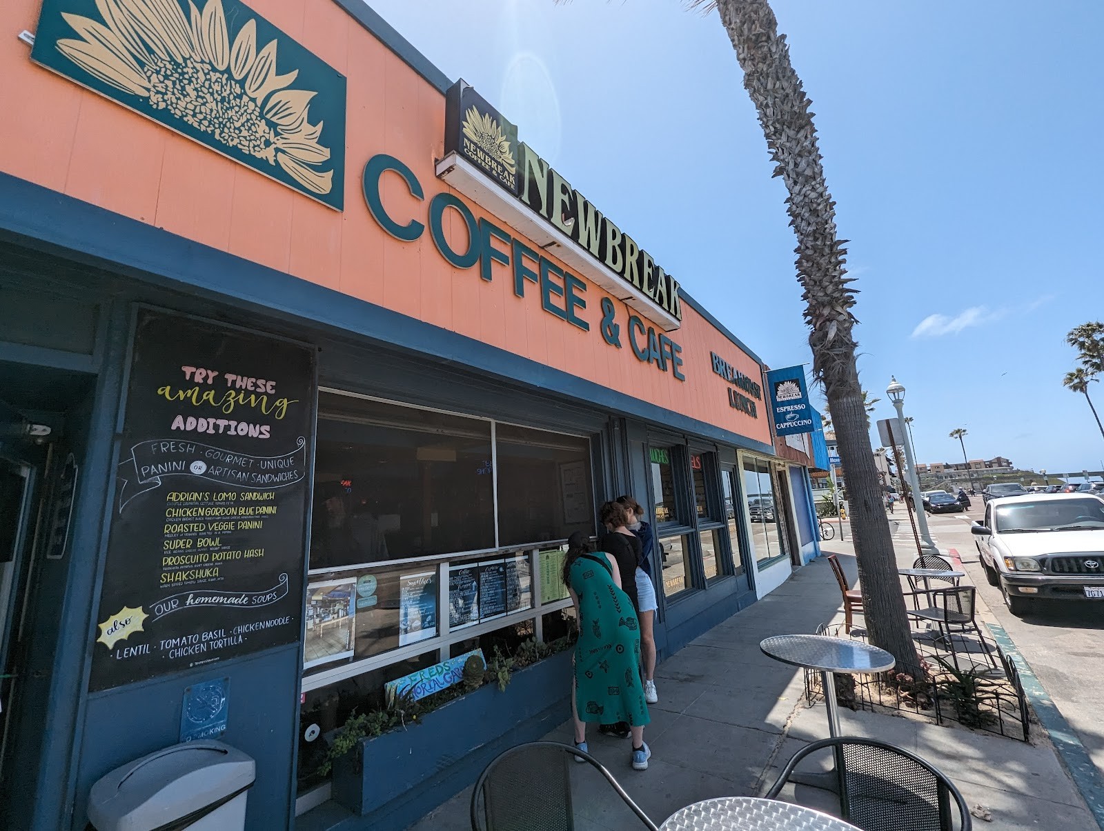 Newbreak Coffee & Cafe: the place