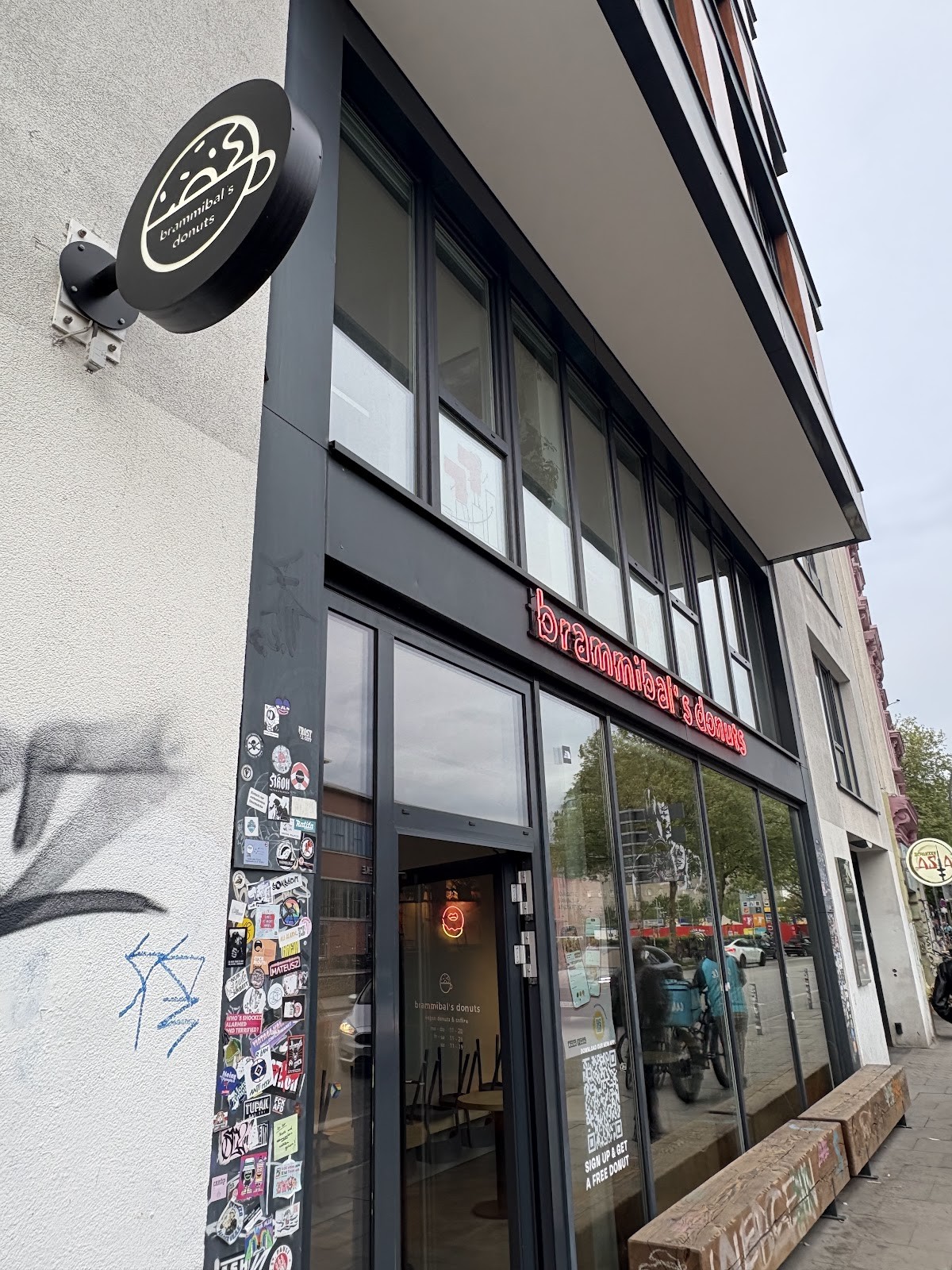 Brammibal's Donuts: the place