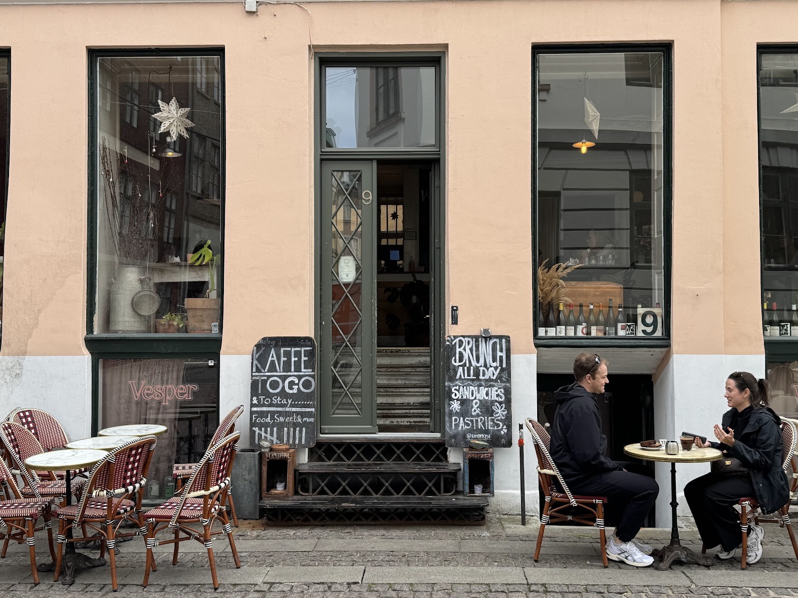 Kompa'9: the place