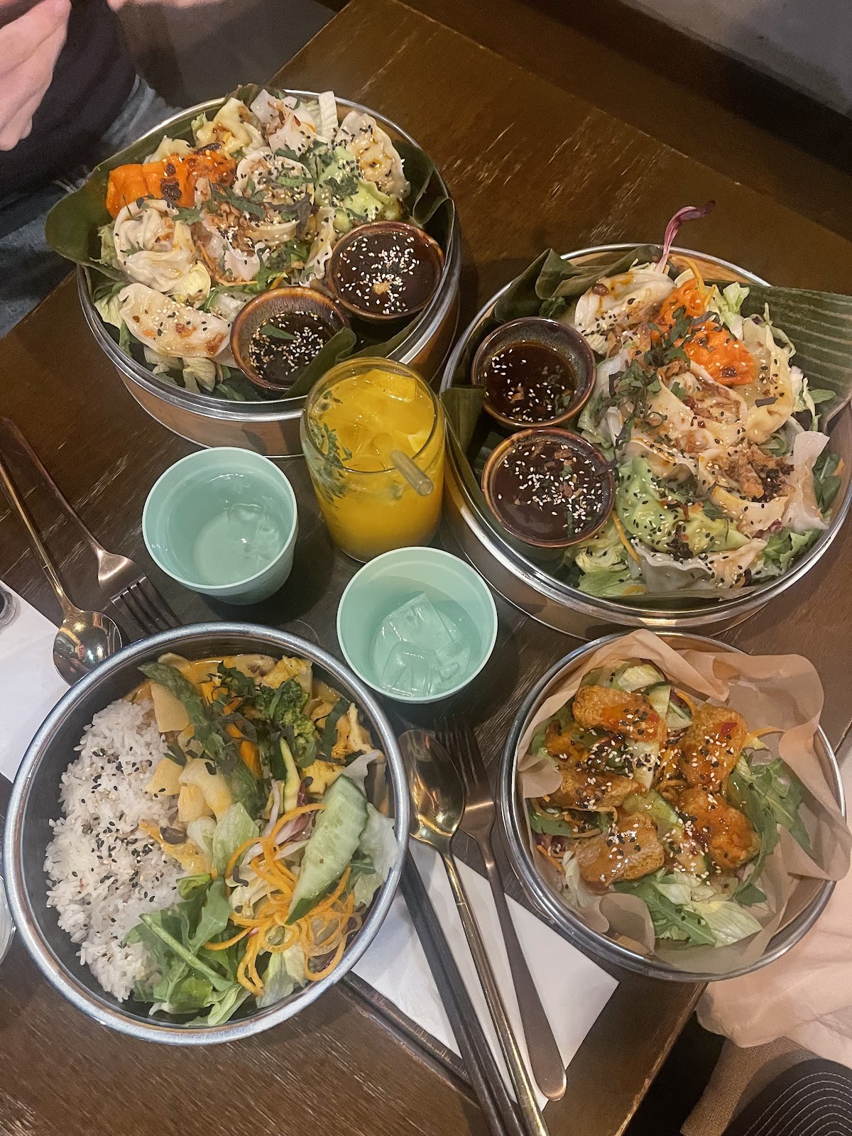 Caphe HOA: food & drinks