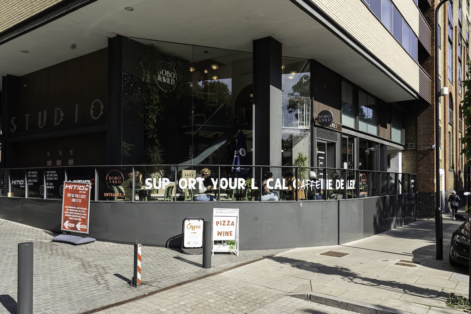 BOBO & WILD - Shoreditch "Coffee, Brunch & Pizza": the place