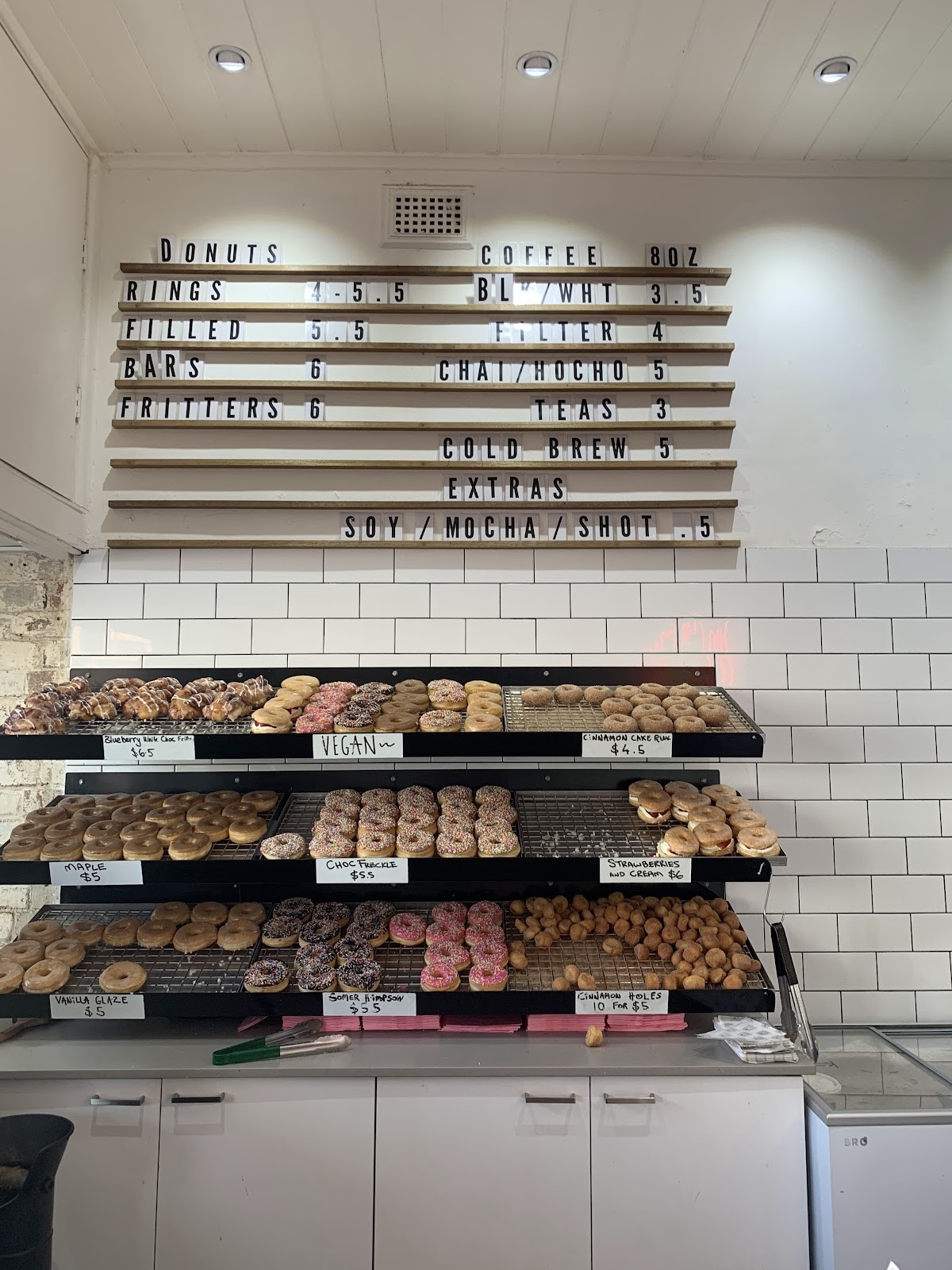 Grumpy Donuts: the place