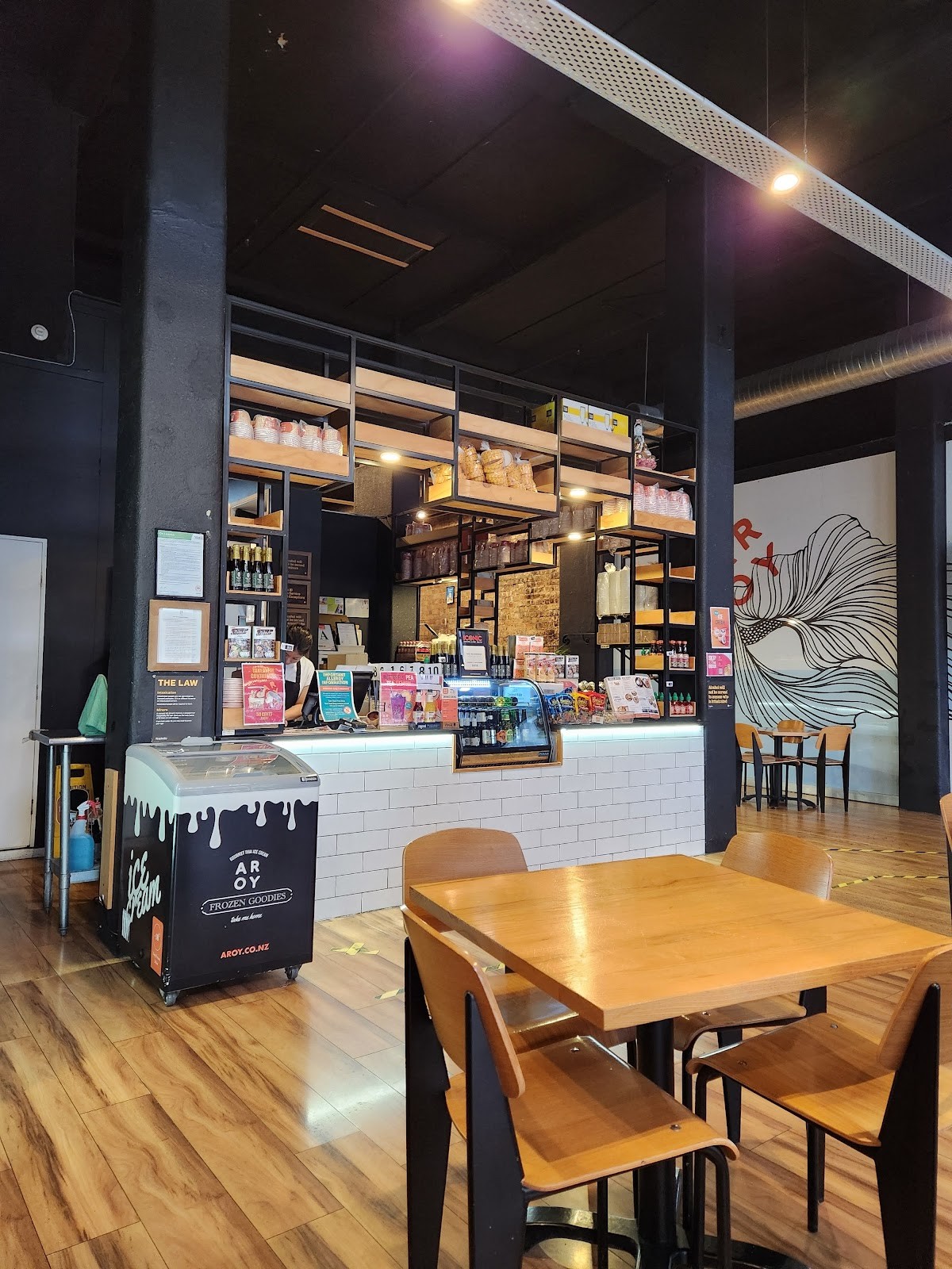Aroy Thai Eatery - Commerce St: the place