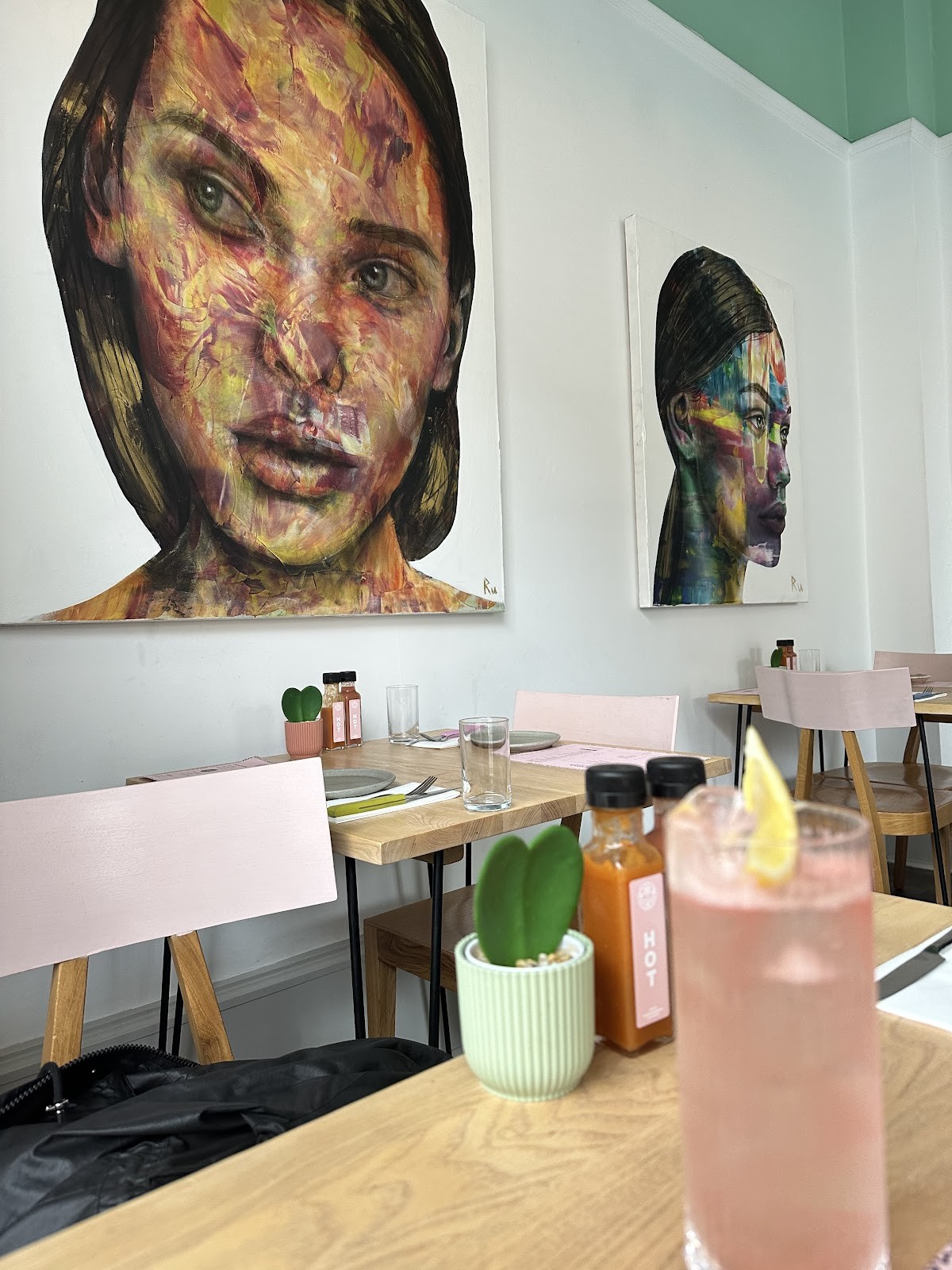 Paloma: the place