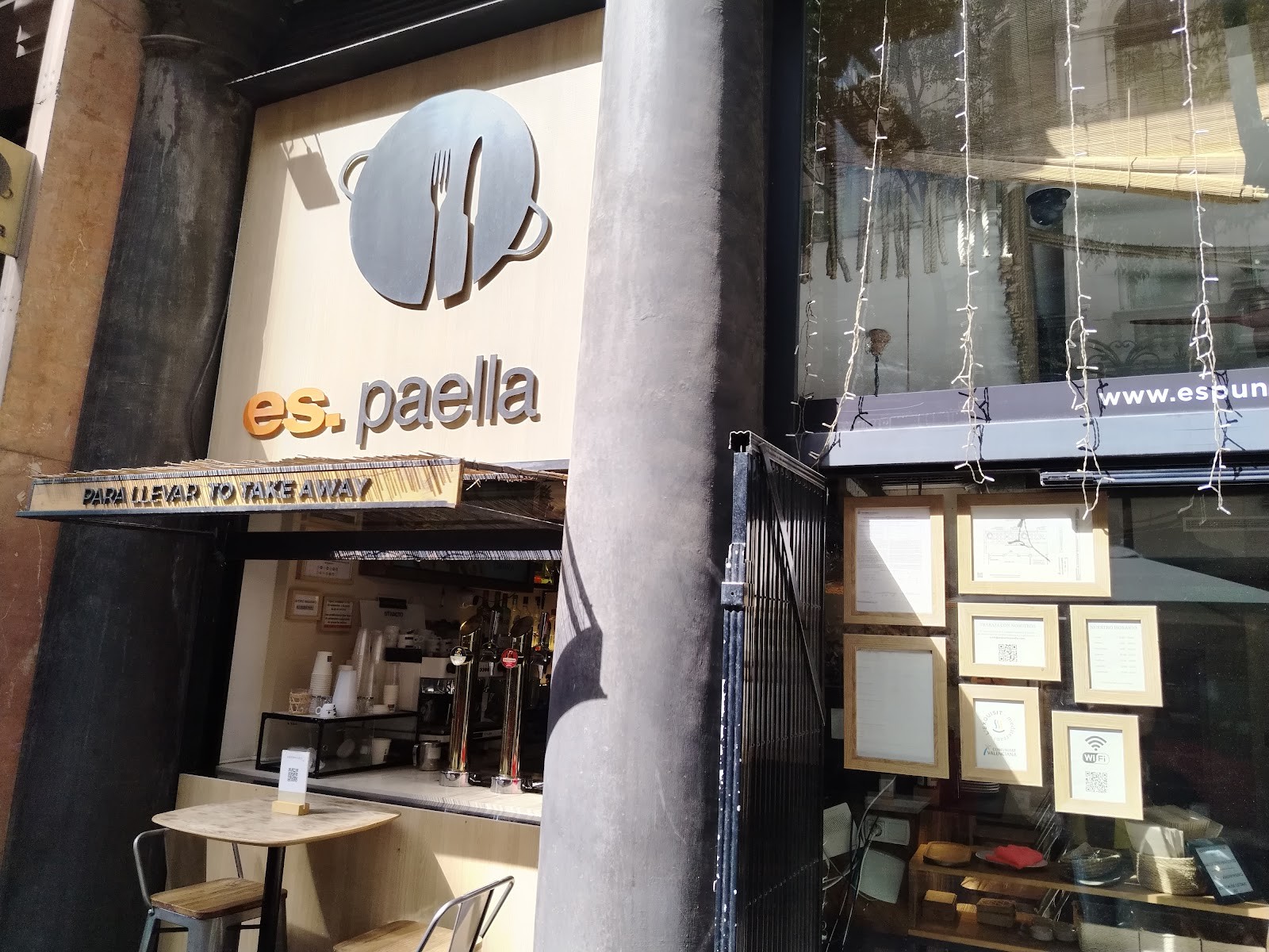 Es.Paella: the place