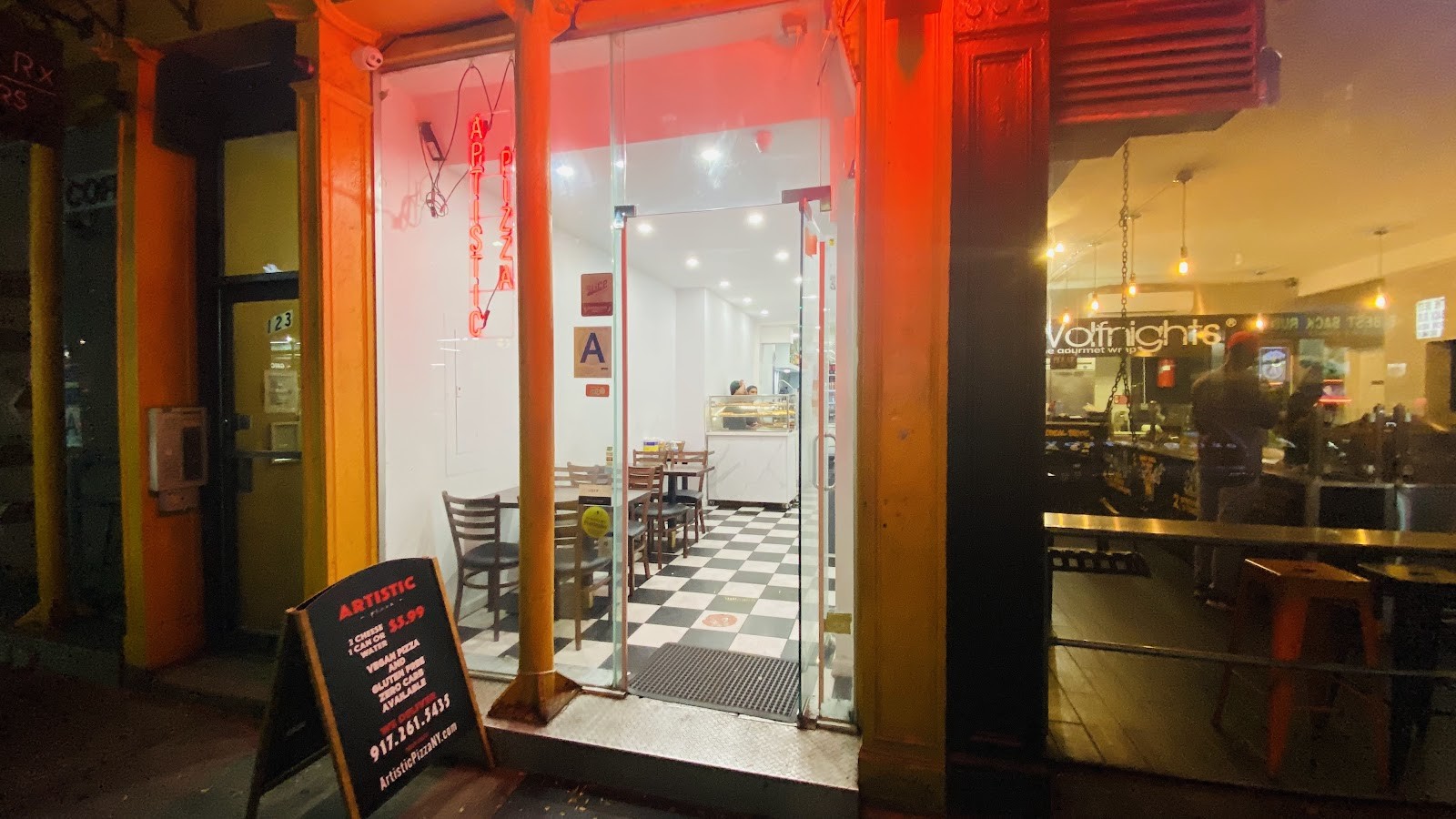 Artistic Pizza: the place