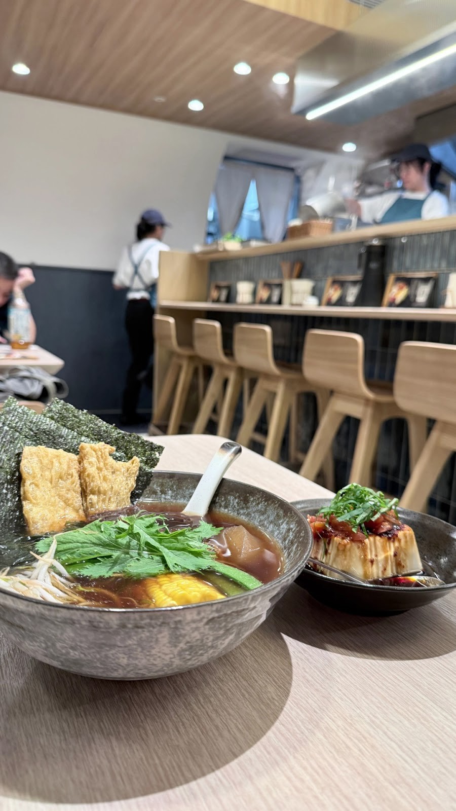 Root Ramen: food & drinks