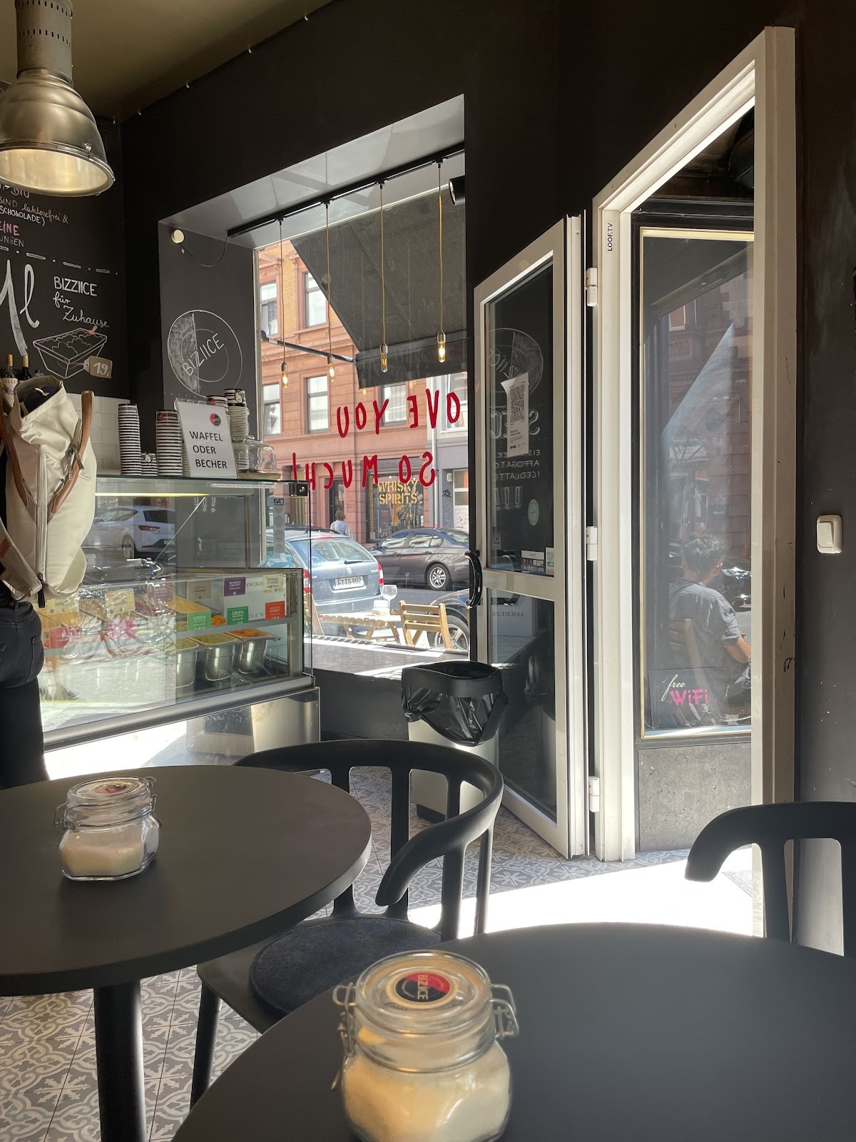 Bizziice Ice-Cream Organic Gelato Sachsenhausen: the place
