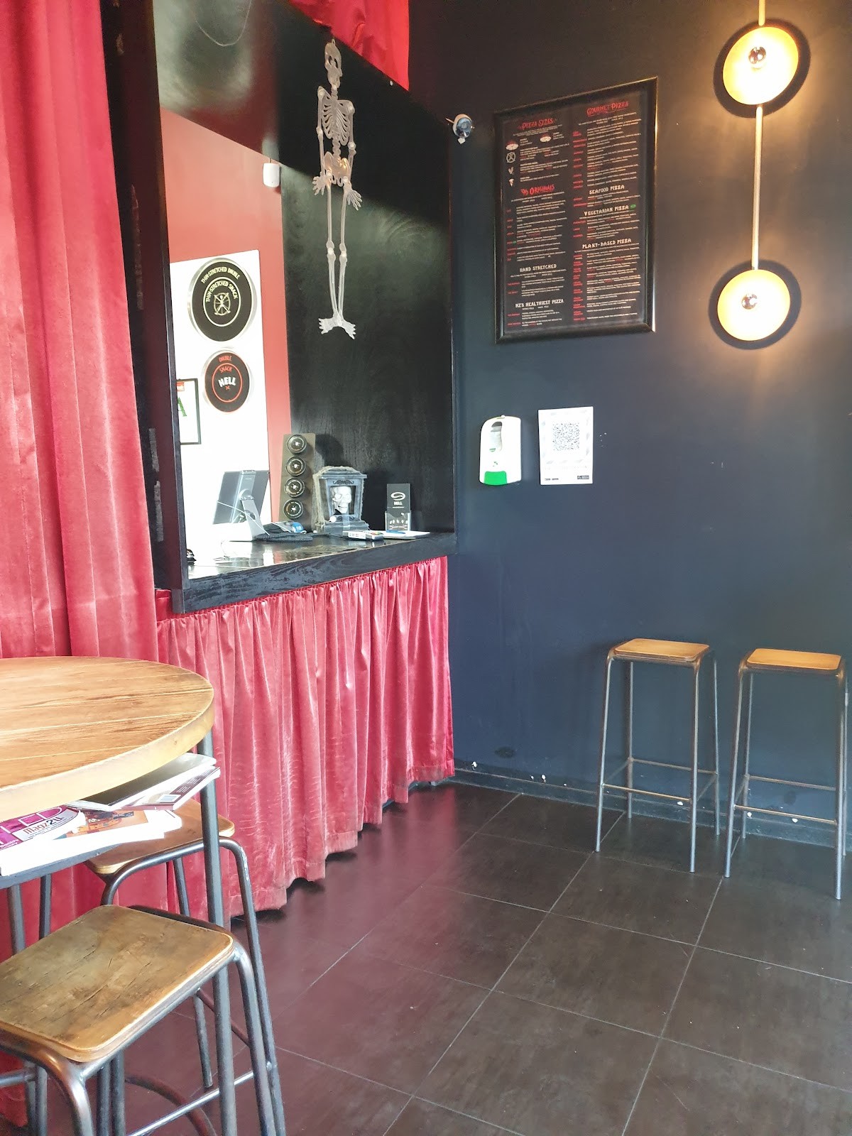 Hell Pizza Northcross: the place