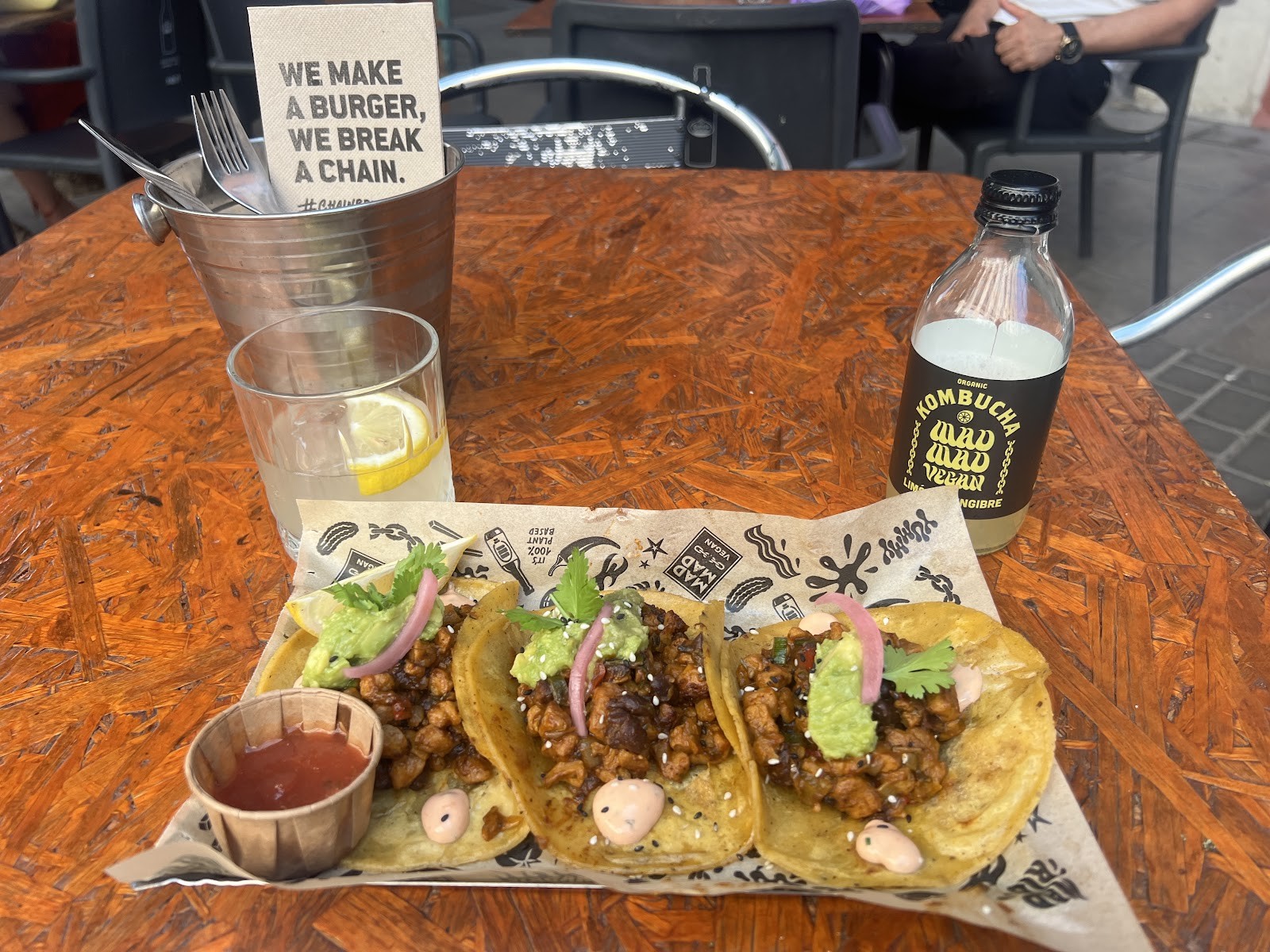 Mad Mad Vegan: food & drinks