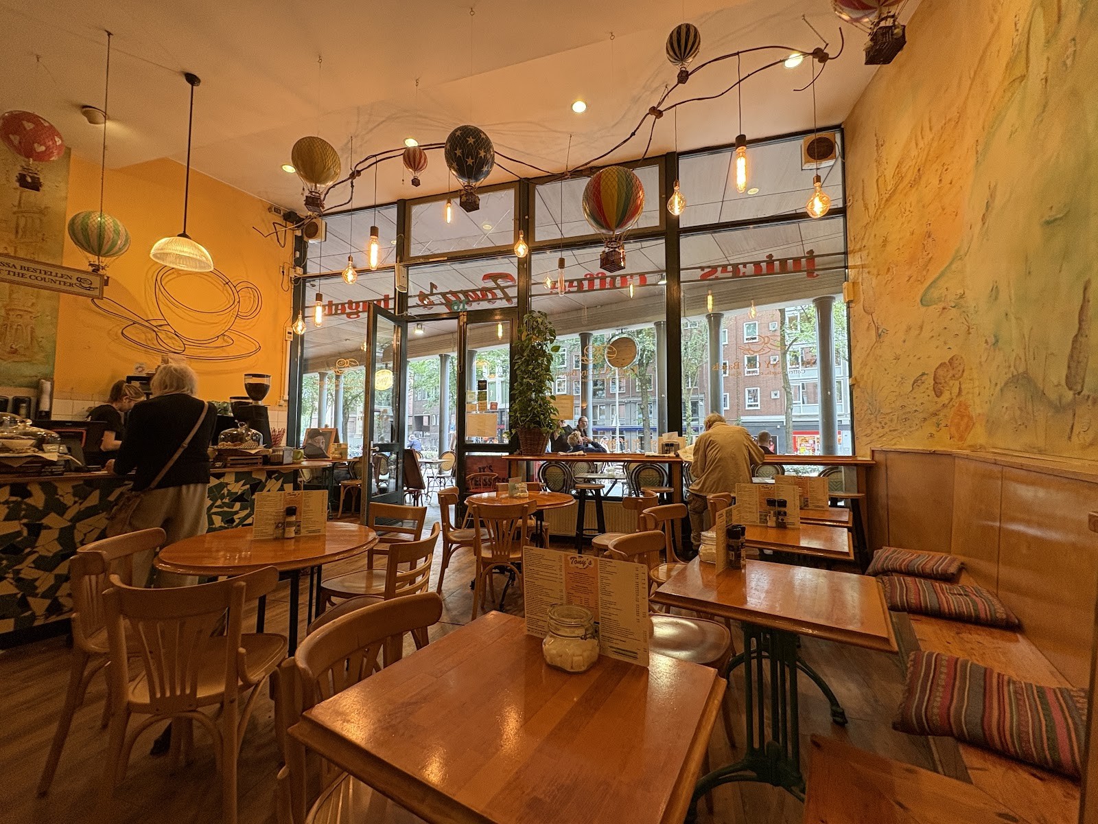 Tony's NY City Bagels: the place