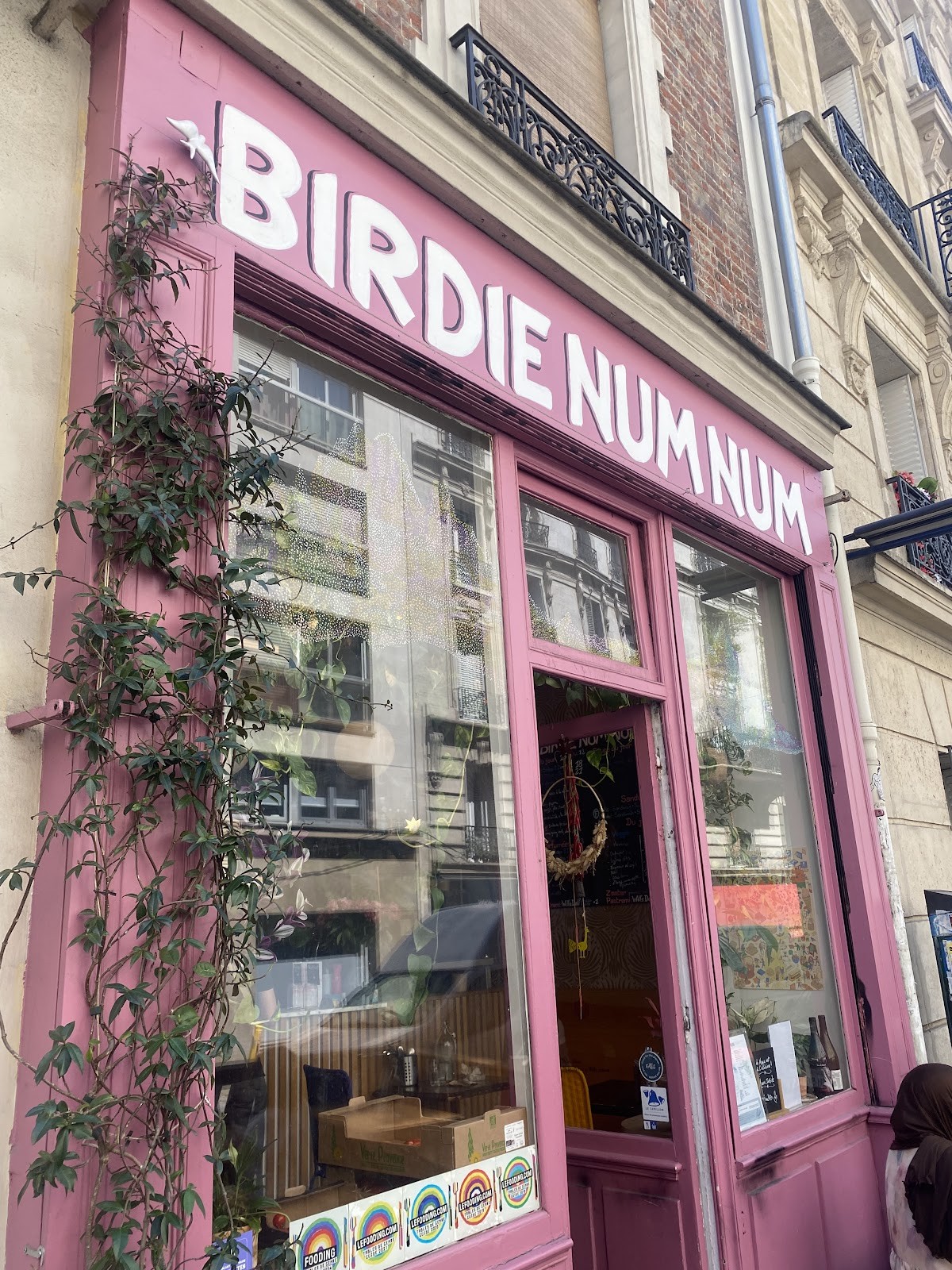 Birdie Num Num: the place