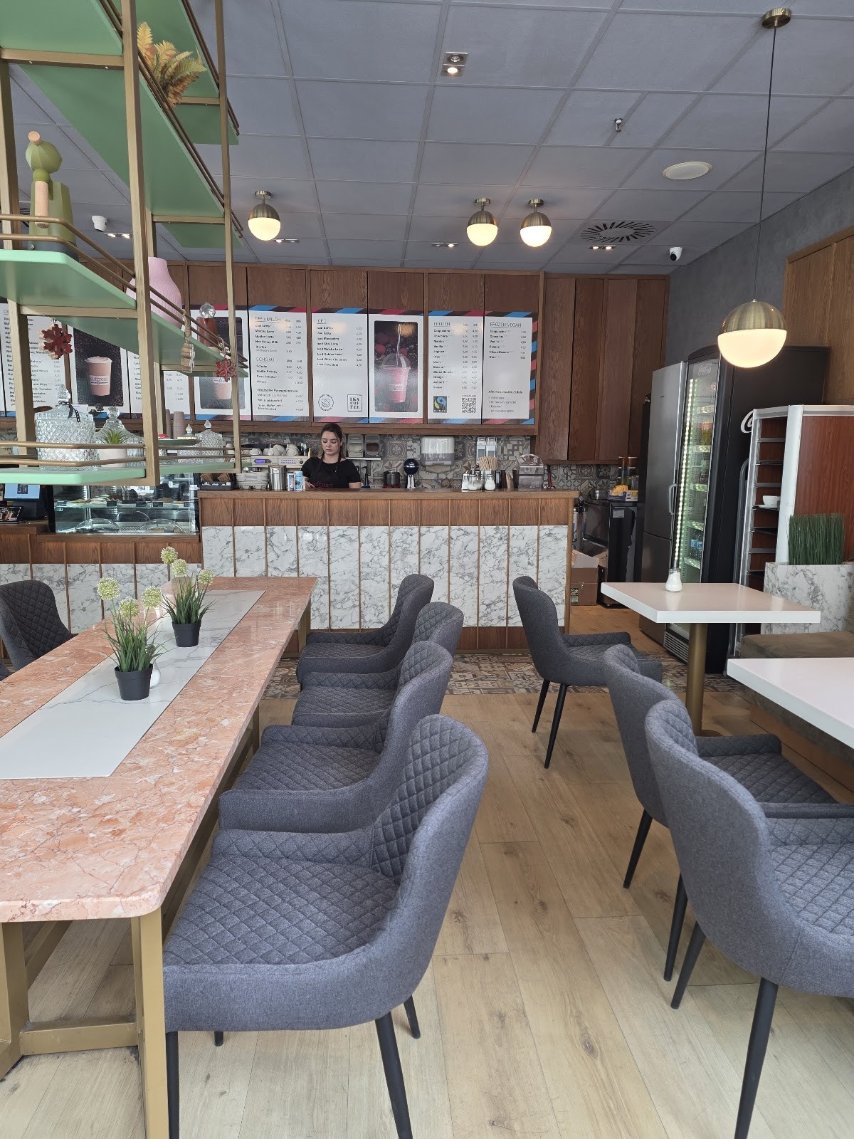 coffreez Frozen Coffeebar Schwabengalerie Stg-Vaihingen: the place