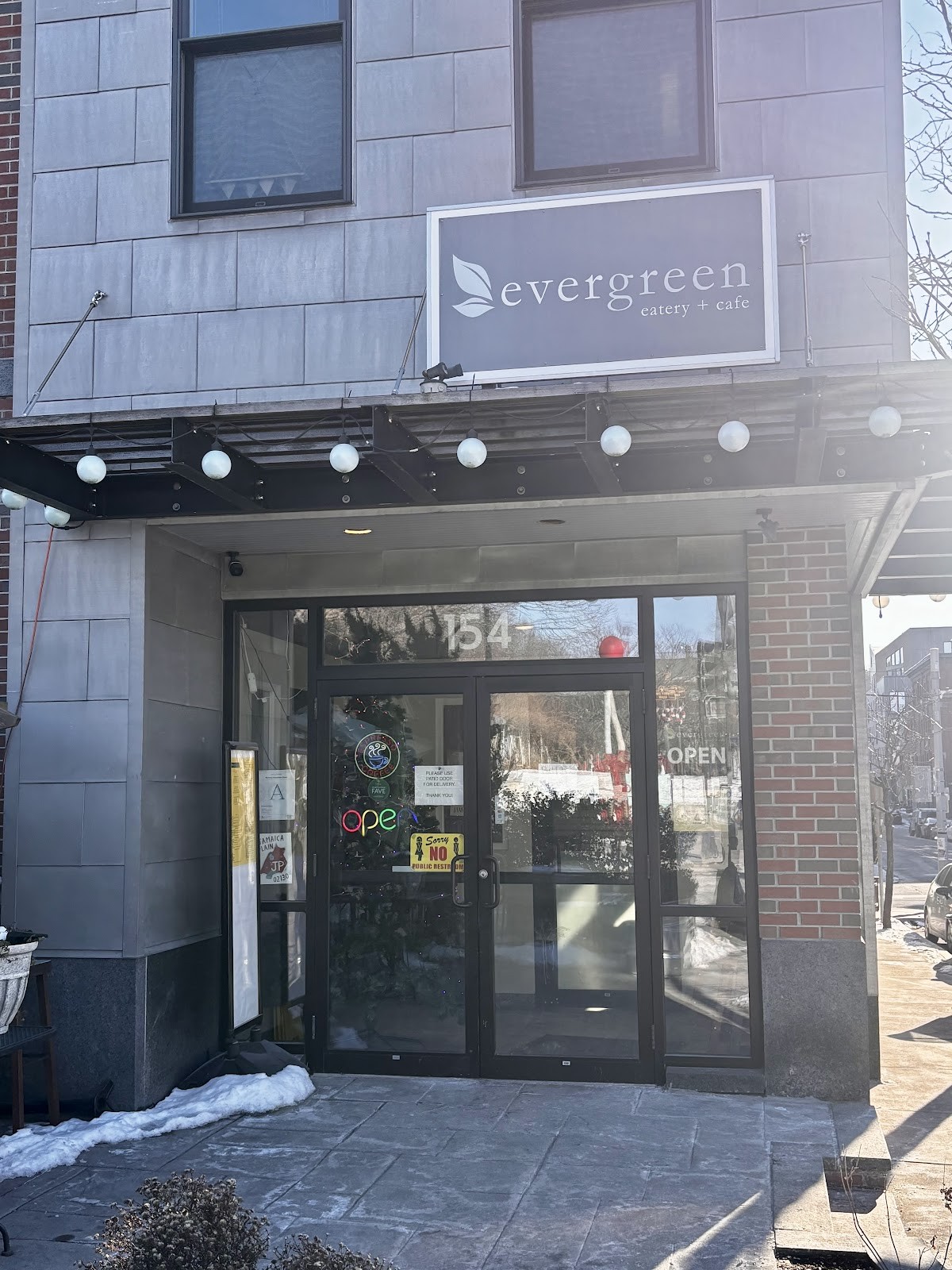 Evergreen Eatery & Cafe: the place