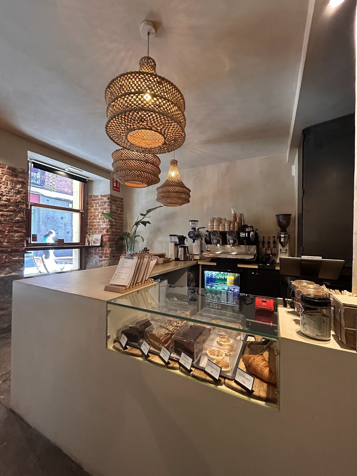 Wolføx Madrid Speciality Coffee Roasters: the place