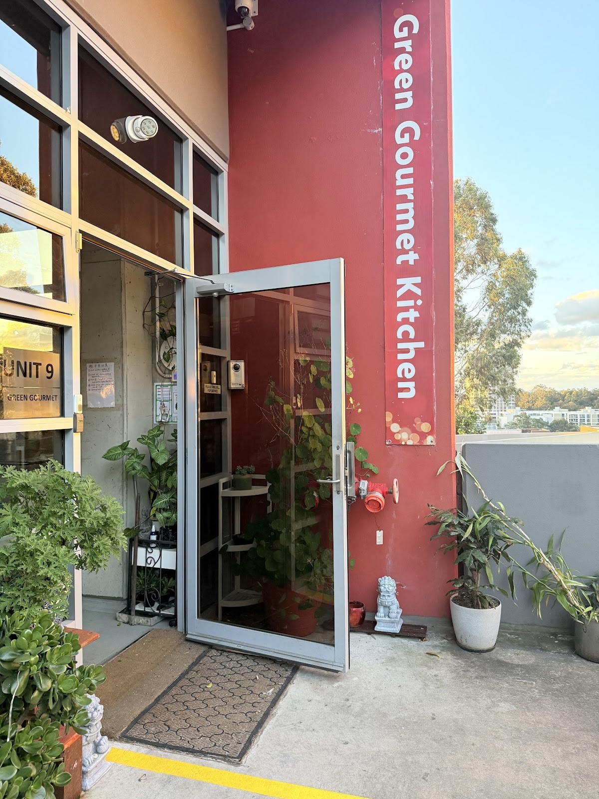 Green Gourmet Vegan Lane Cove West: the place