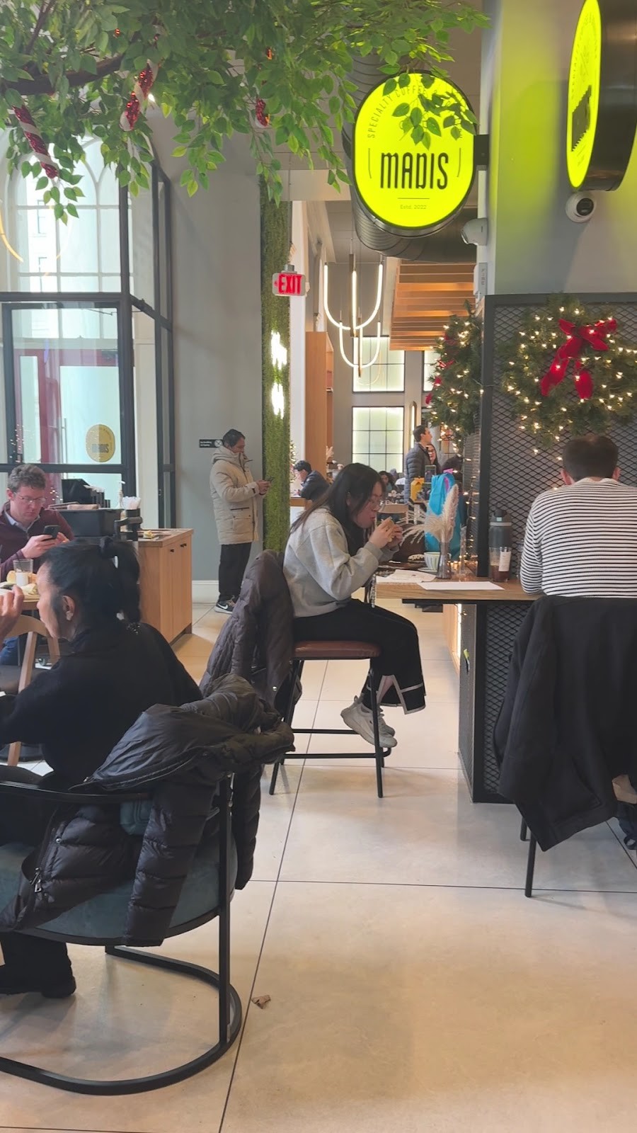 Madis Coffee Roasters: the place