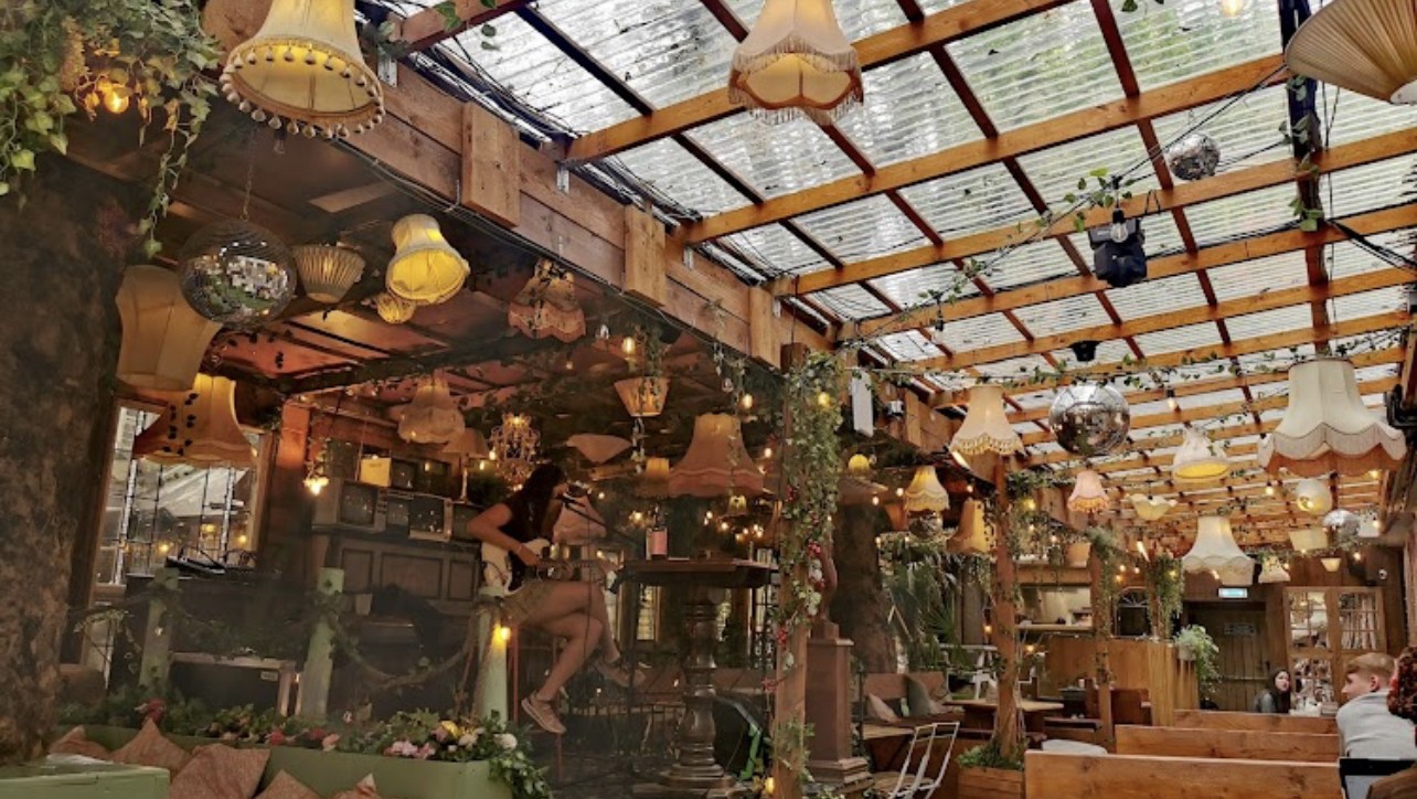 House of Habesha | Mala: the place