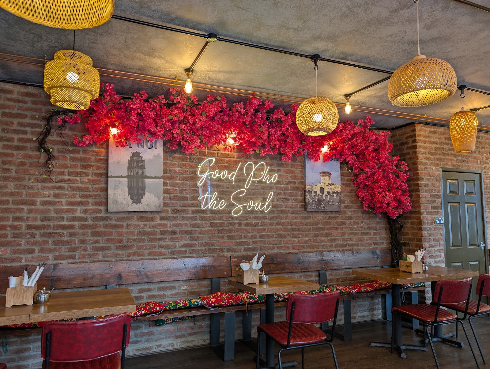 Ngon Cafe: the place