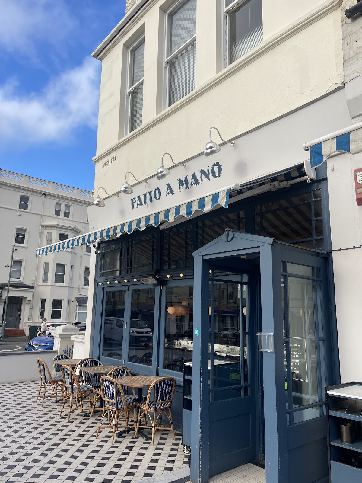 Fatto a Mano Hove: the place