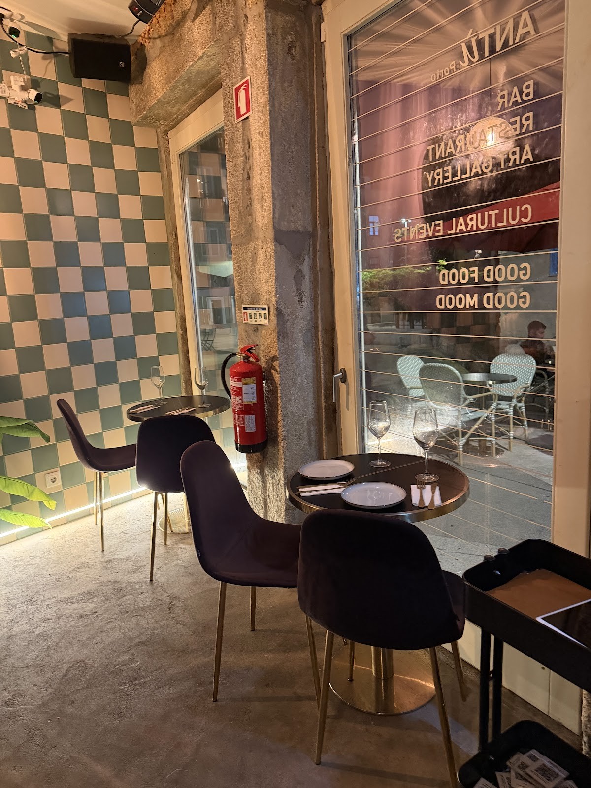 Antù Porto: the place